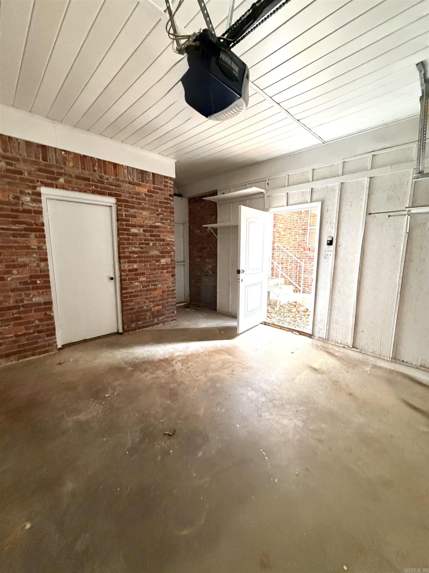 4804 N Locust Street Property Photo 42