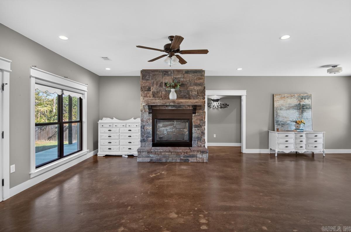 1030 Cadron Settlement Ln Property Photo 8