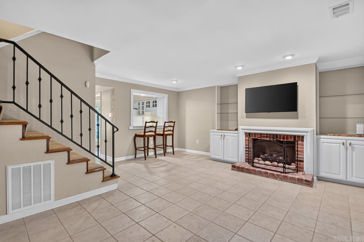 13 Kingsbridge Way Property Photo 4