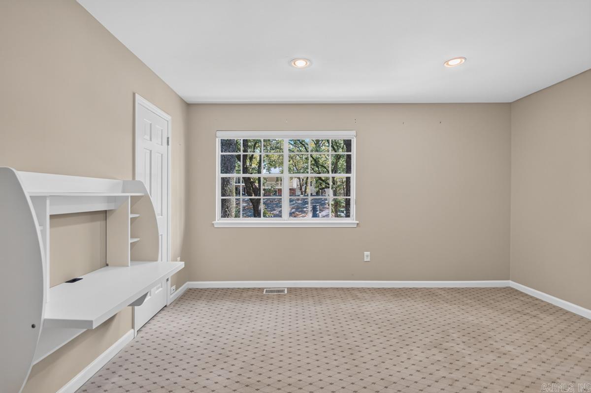 13 Kingsbridge Way Property Photo 13