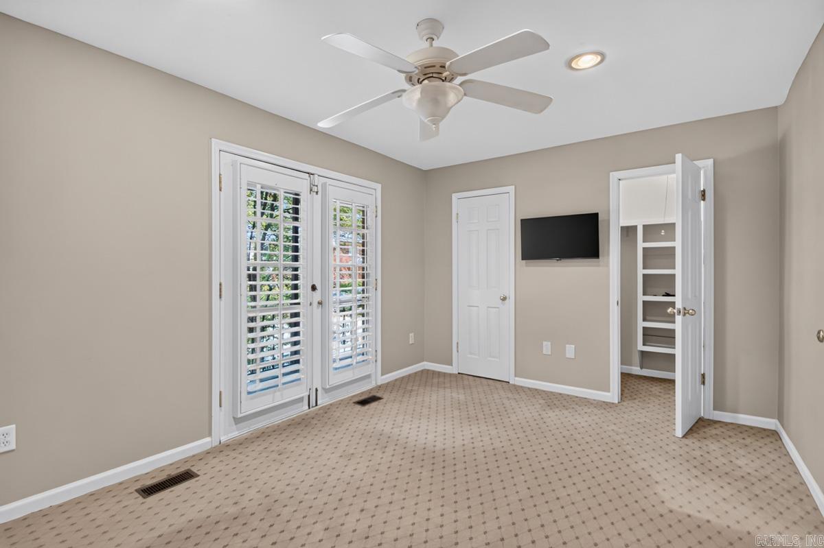 13 Kingsbridge Way Property Photo 15