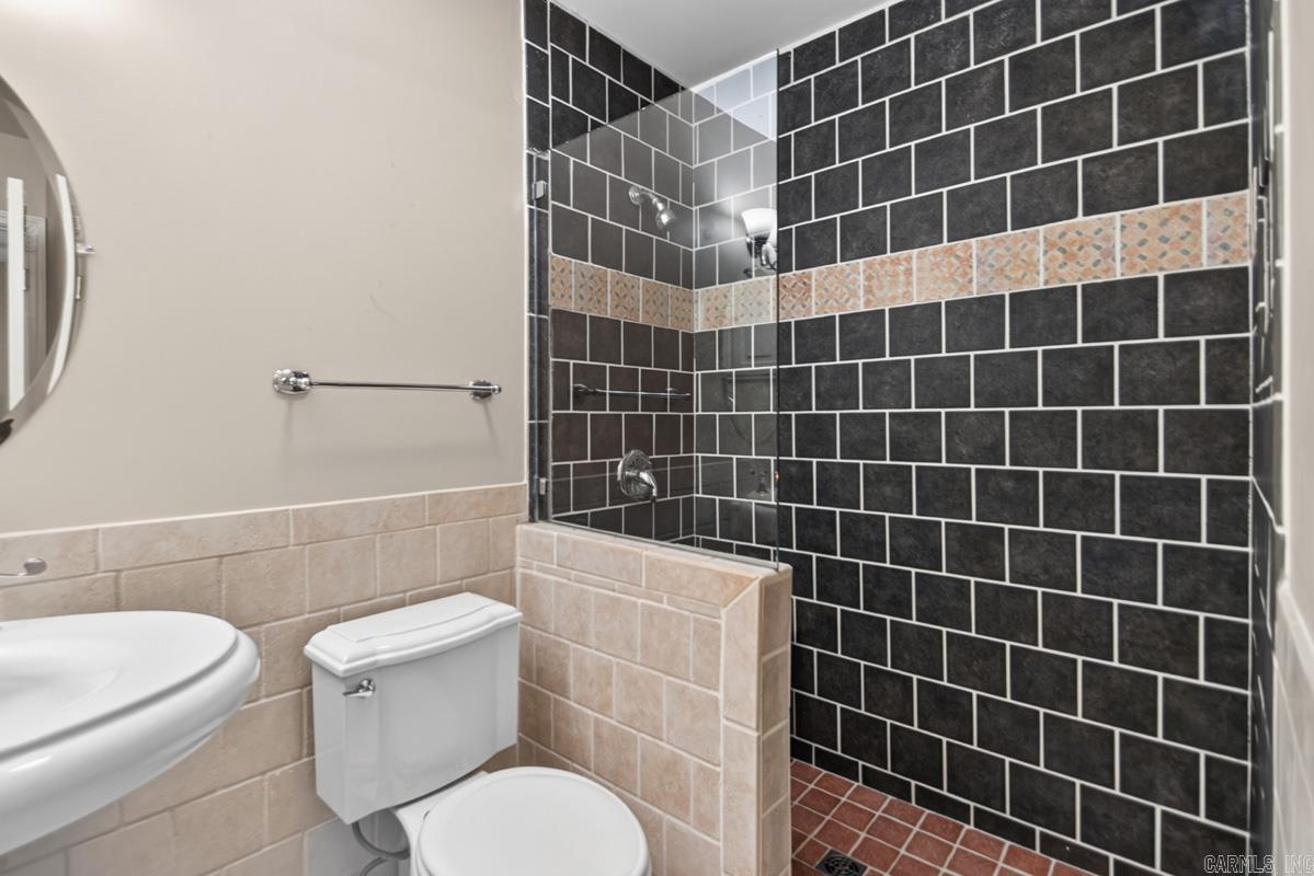 13 Kingsbridge Way Property Photo 17