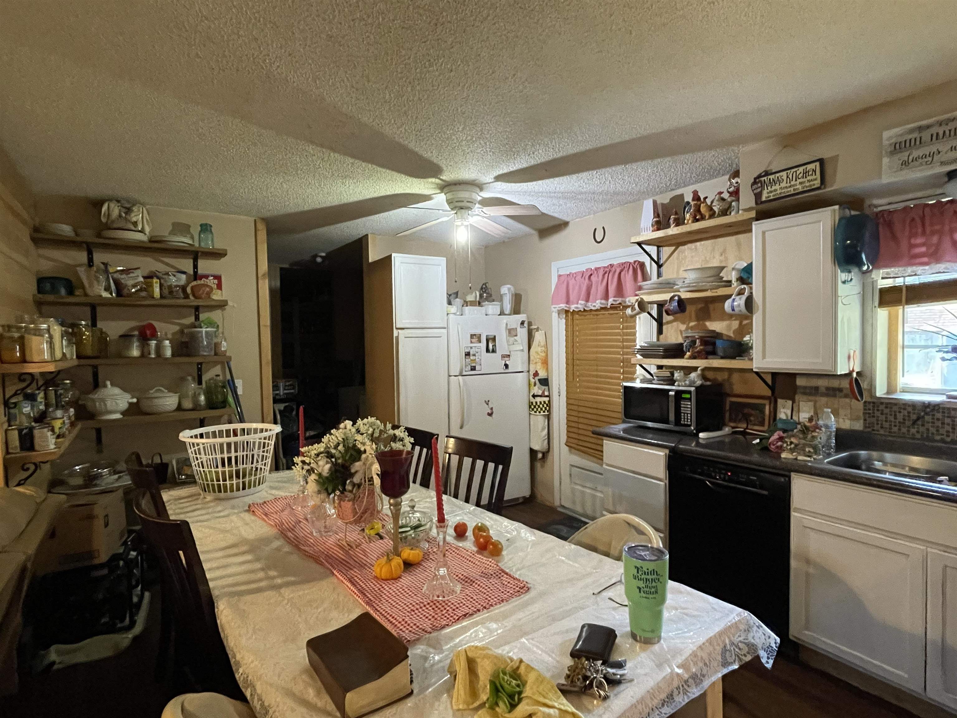 1033 Midway Property Photo 7
