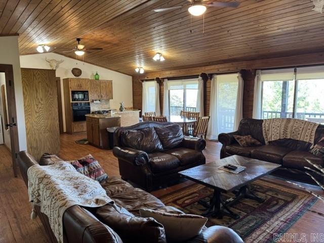 1097 Summitt Road Property Photo 6