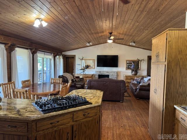 1097 Summitt Road Property Photo 7