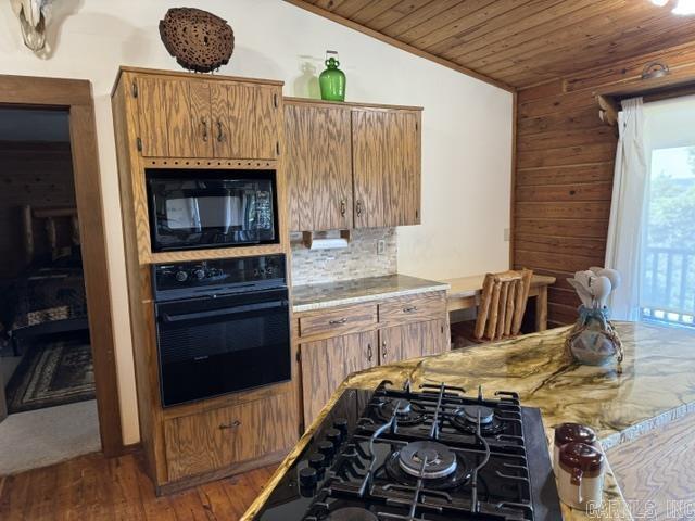 1097 Summitt Road Property Photo 10