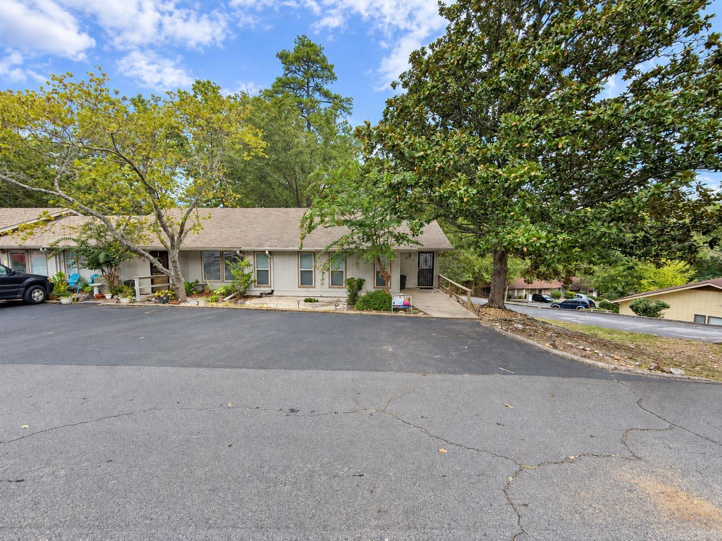 8 Perralena Way Property Photo 1