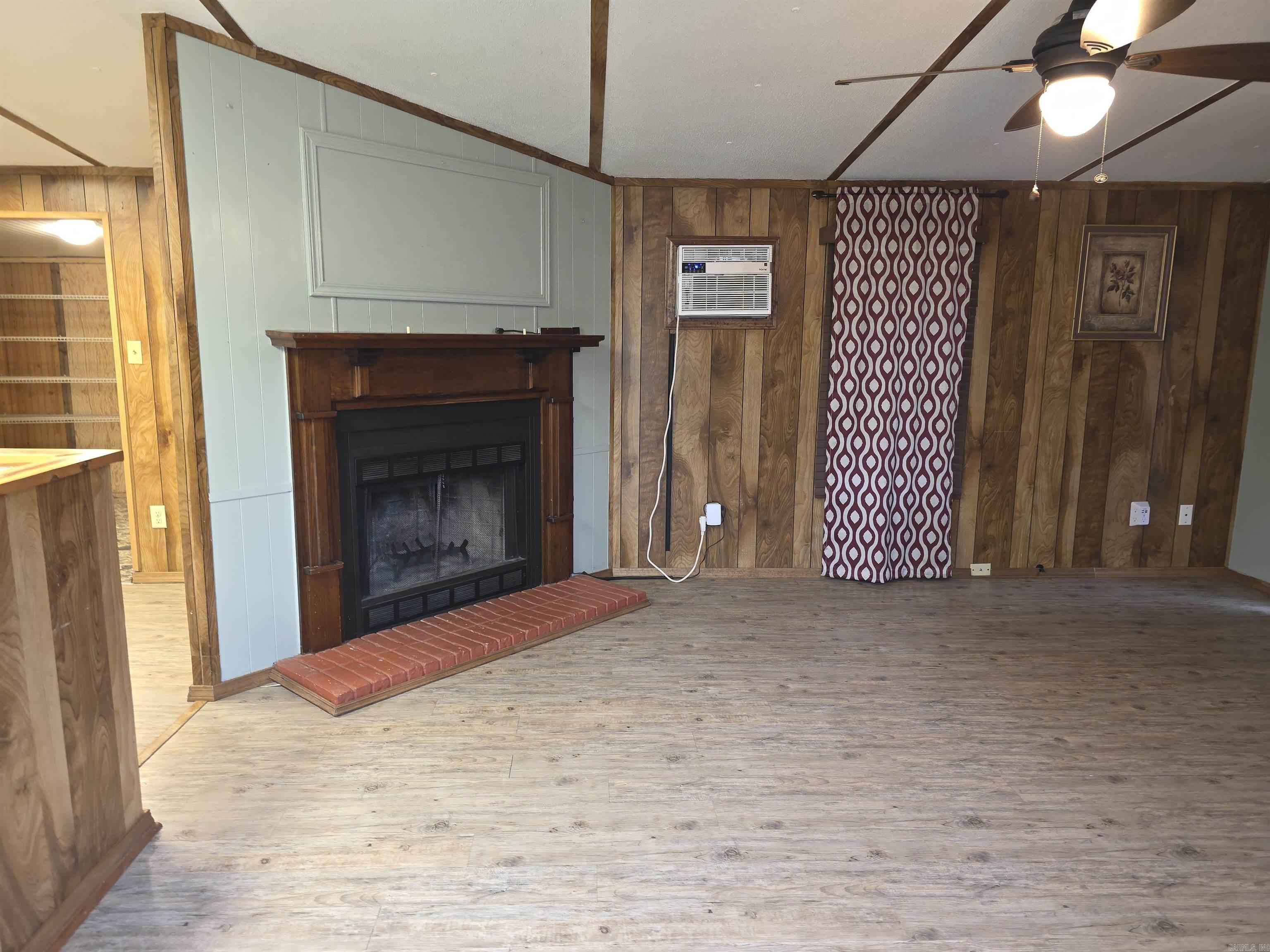26039869 Property Photo 7