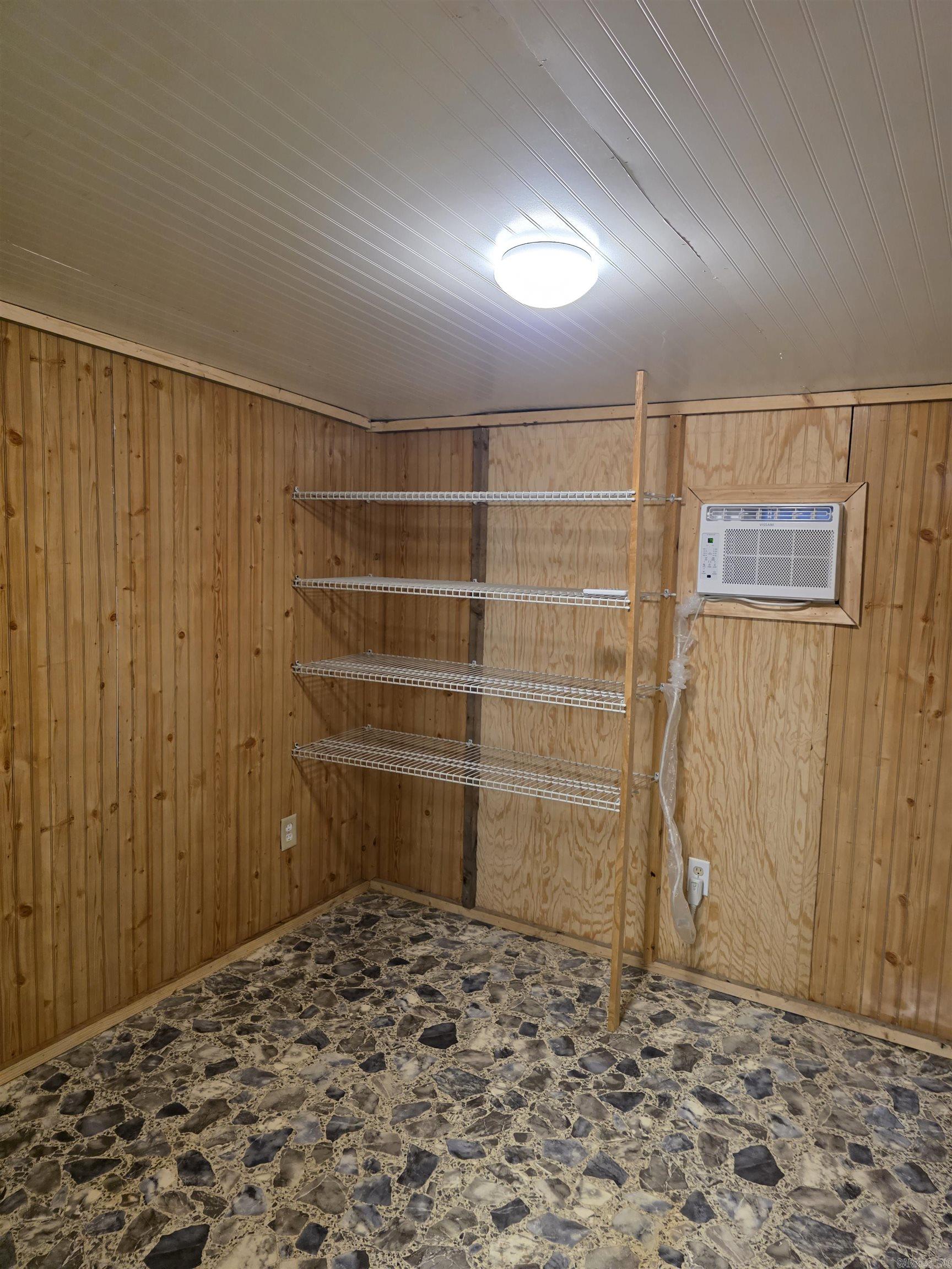 26039869 Property Photo 12