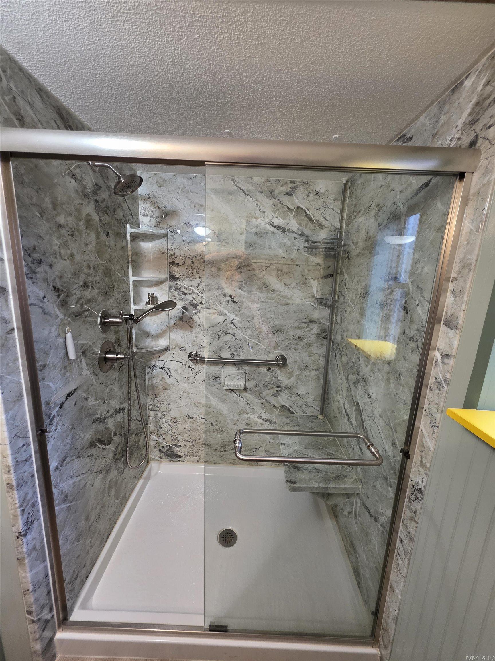 26039869 Property Photo 20