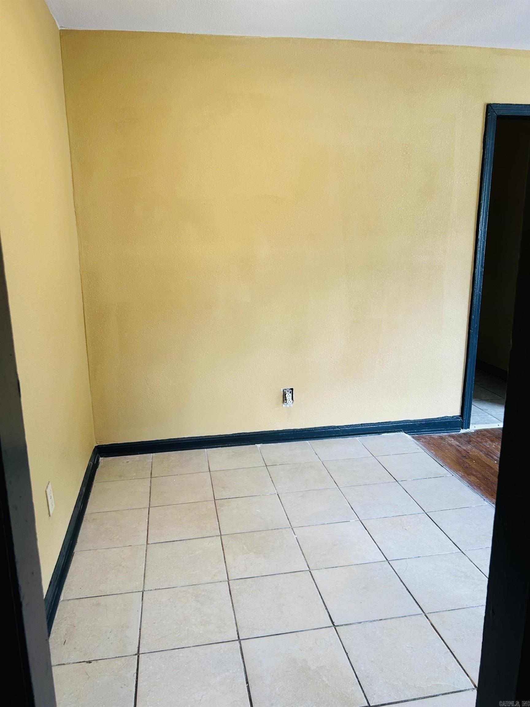 13 E Richard Drive Property Photo 5