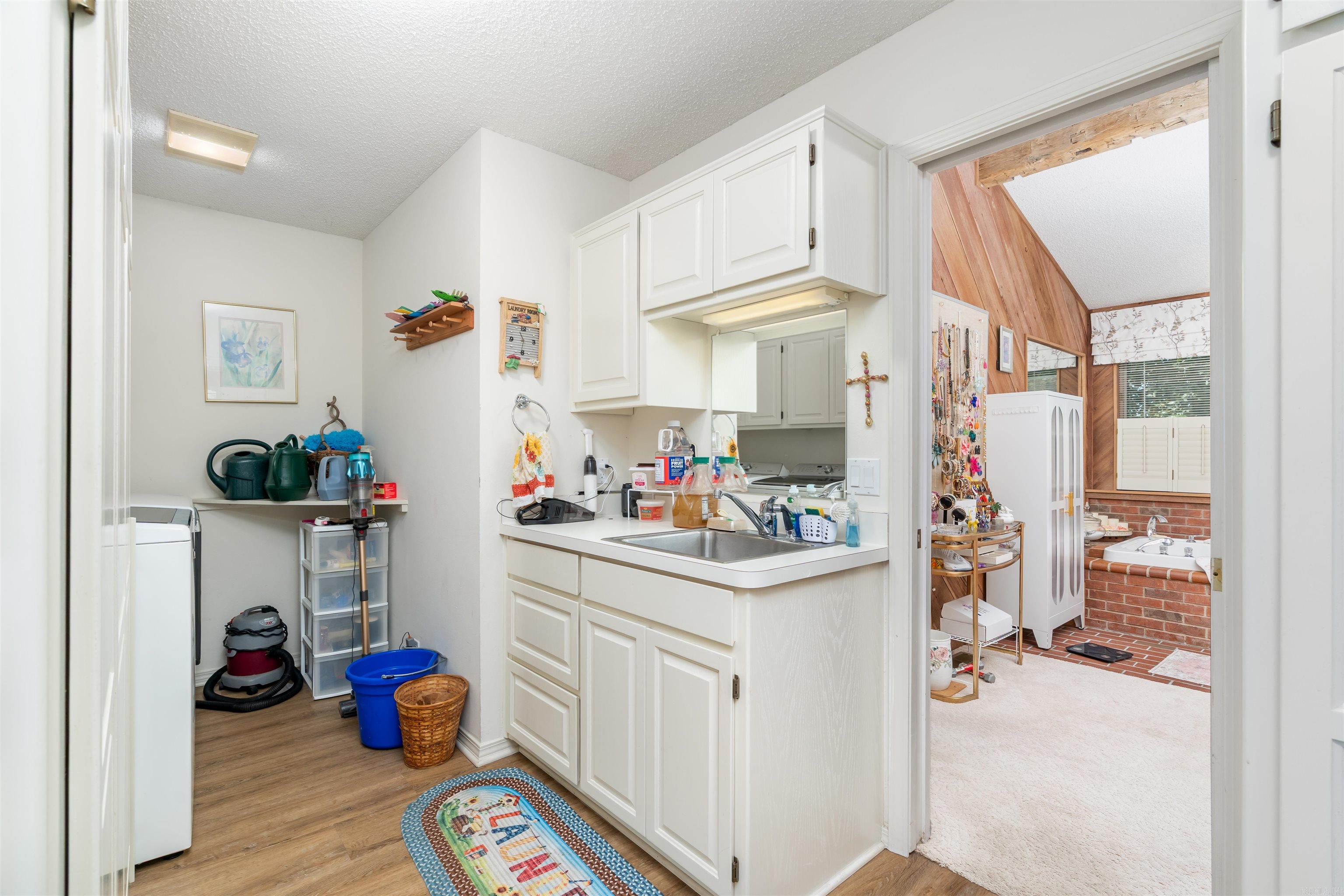 8 Heraldia Lane Property Photo 23