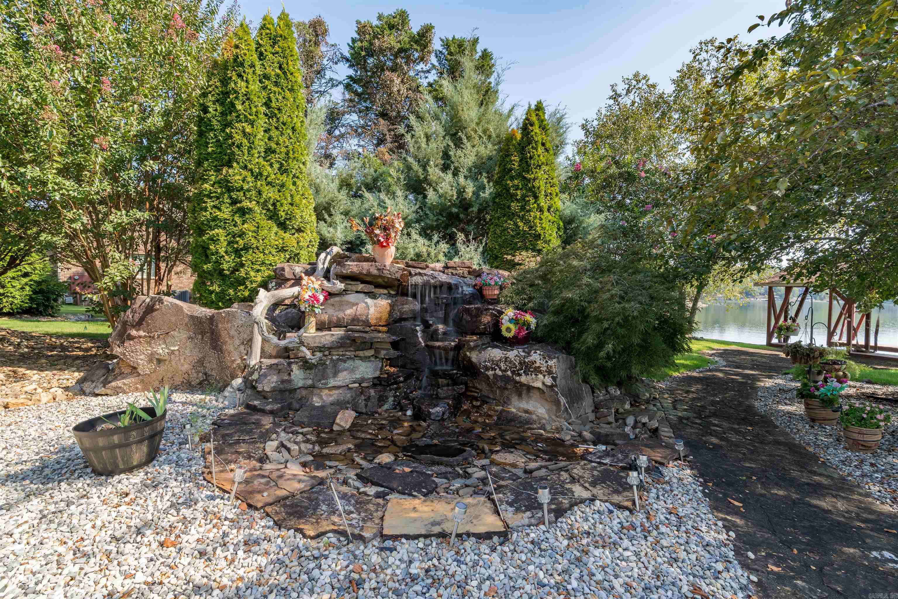 8 Heraldia Lane Property Photo 46
