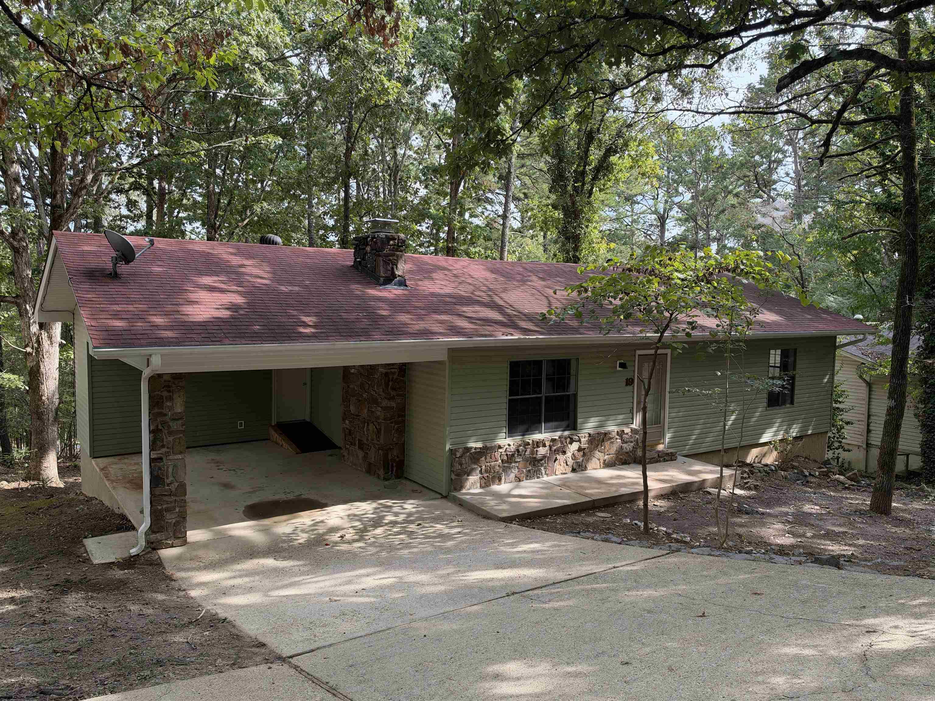 19 Malaga Circle Property Photo 4