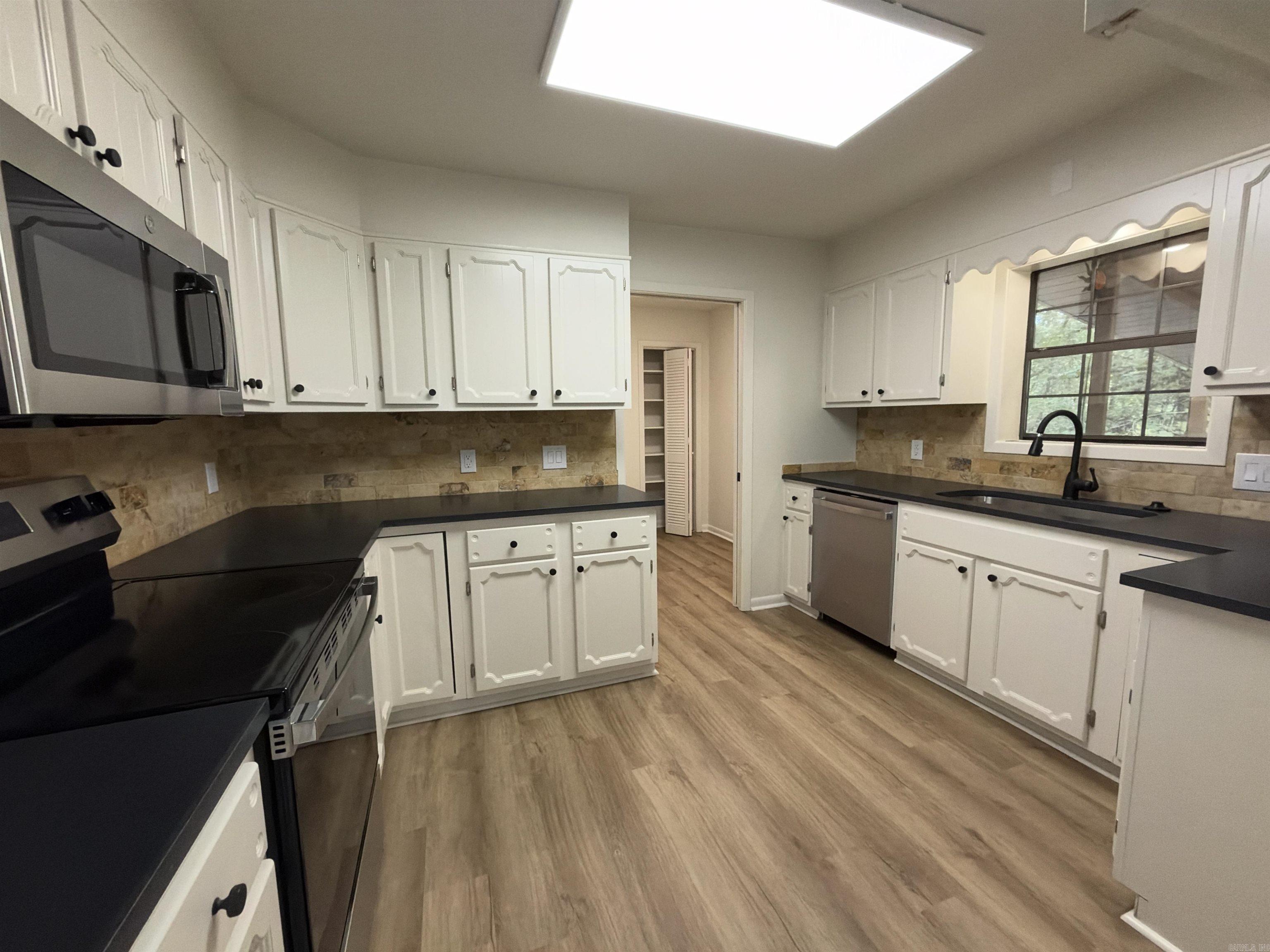 19 Malaga Circle Property Photo 11