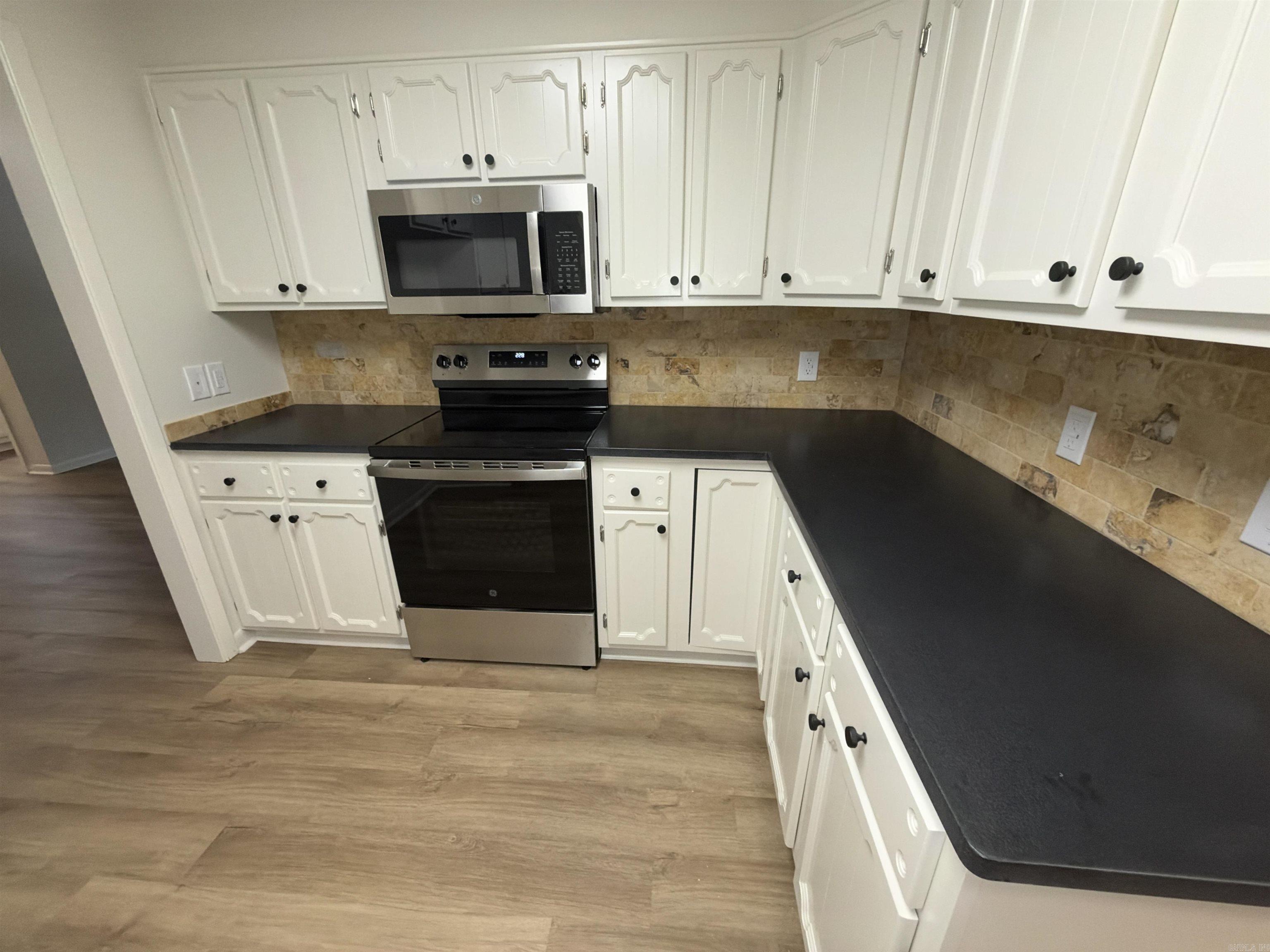 19 Malaga Circle Property Photo 17