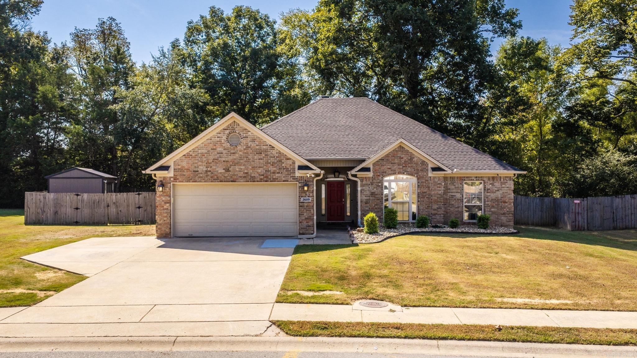 2609 Shadowcreek Drive Property Photo 2