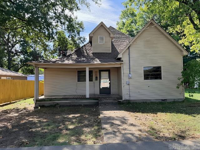 506 E Court Street Property Photo 1