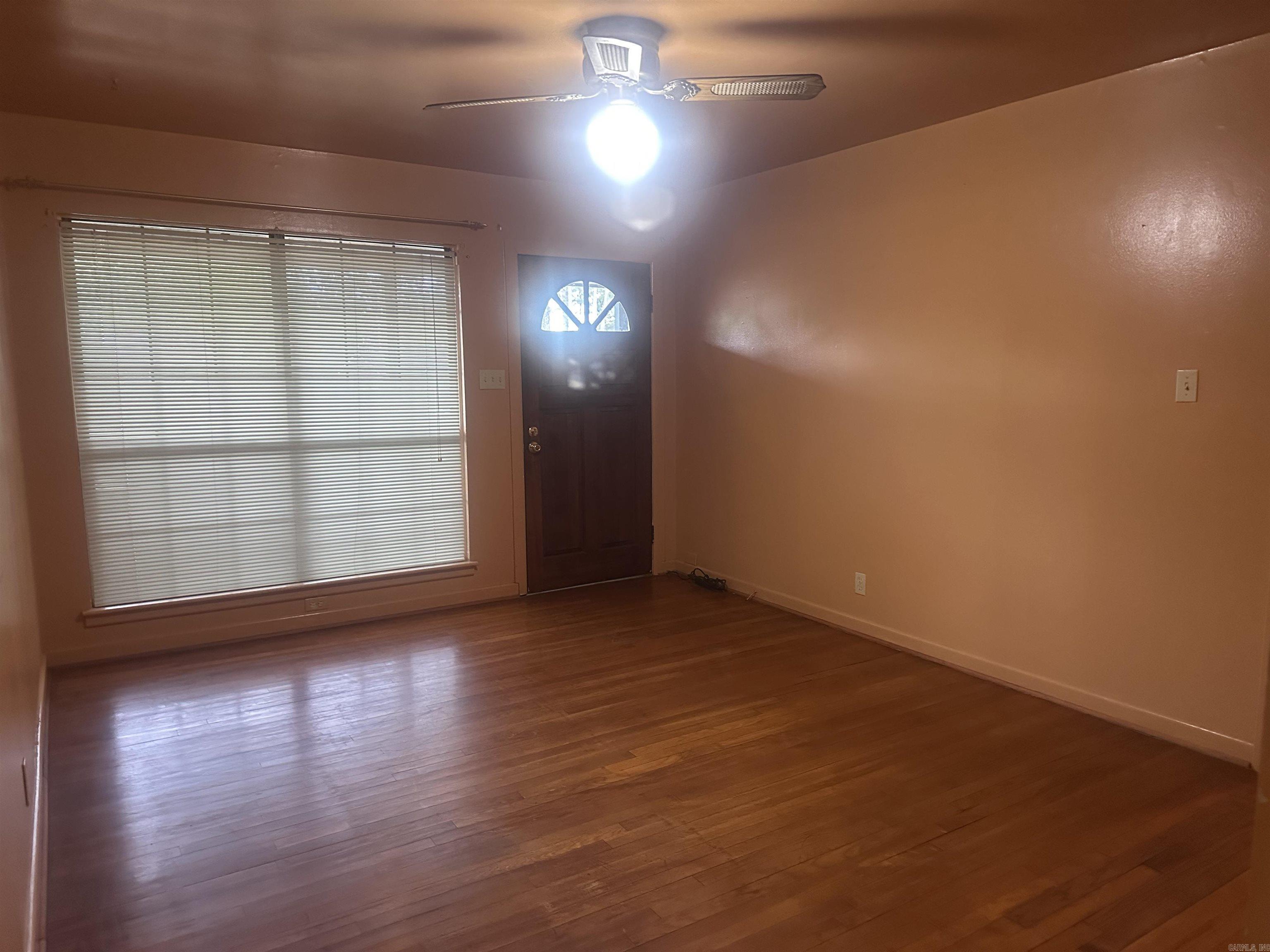 1500 Carolyn Street Property Photo 11