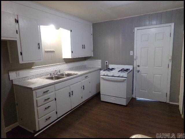 84 Lancaster Road Property Photo 6