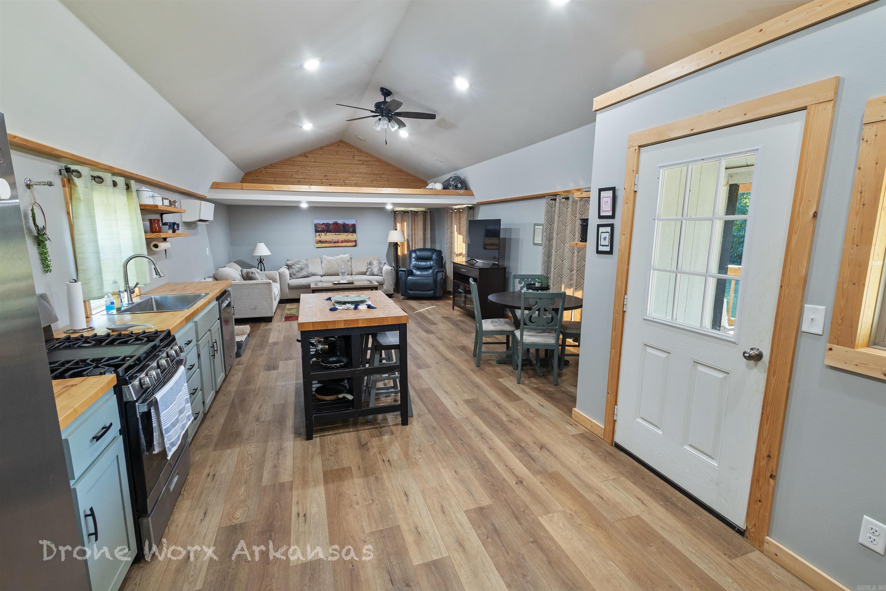 329 Violin Lane Property Photo 6