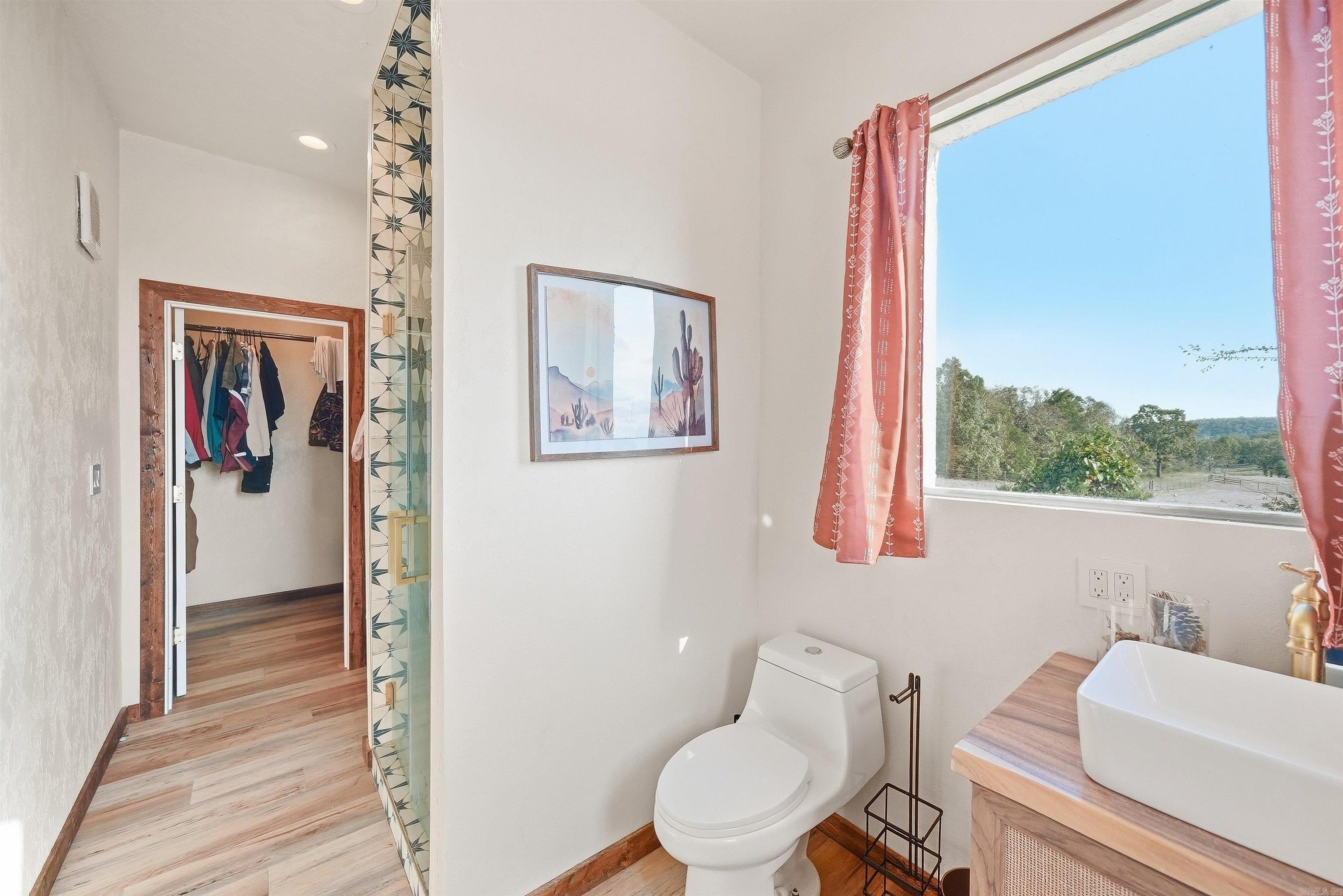 653 Fox Den Road Property Photo 15
