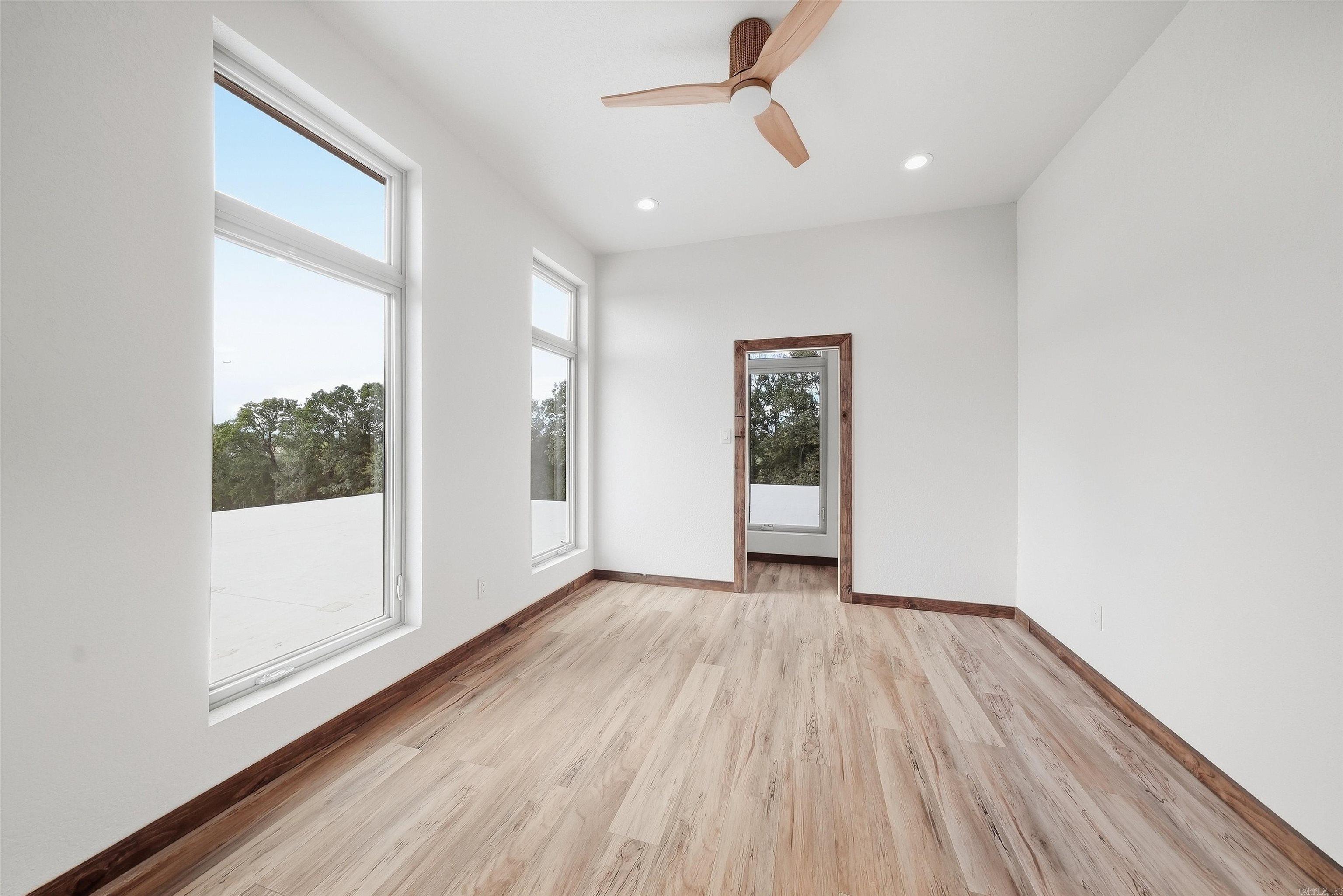 653 Fox Den Road Property Photo 40