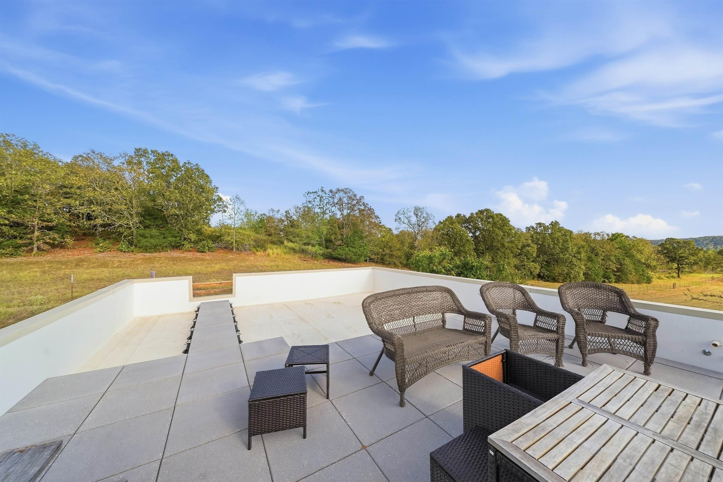 653 Fox Den Road Property Photo 44