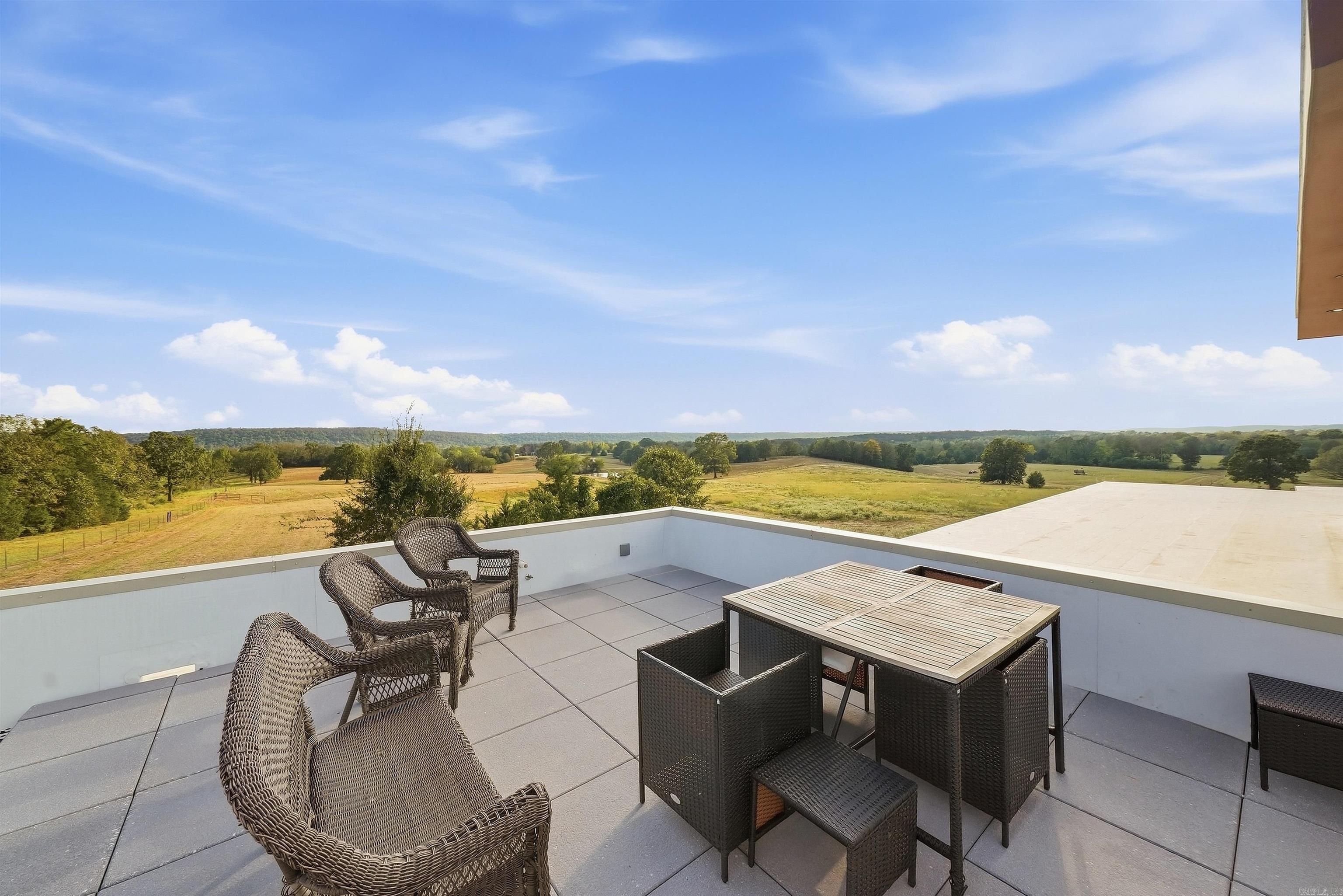 653 Fox Den Road Property Photo 45