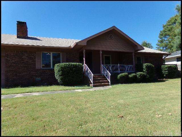 5115 N Locust Street Property Photo 1