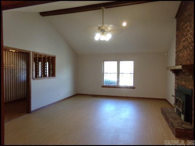 5115 N Locust Street Property Photo 7