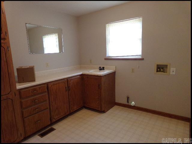 5115 N Locust Street Property Photo 12