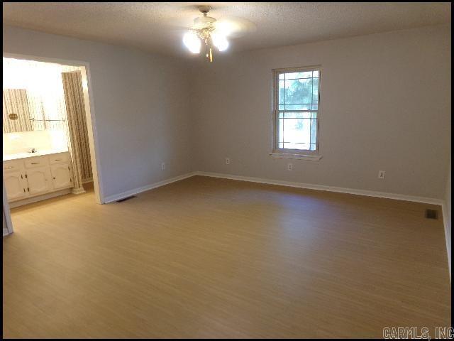 5115 N Locust Street Property Photo 19