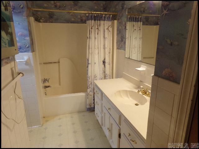 5115 N Locust Street Property Photo 20