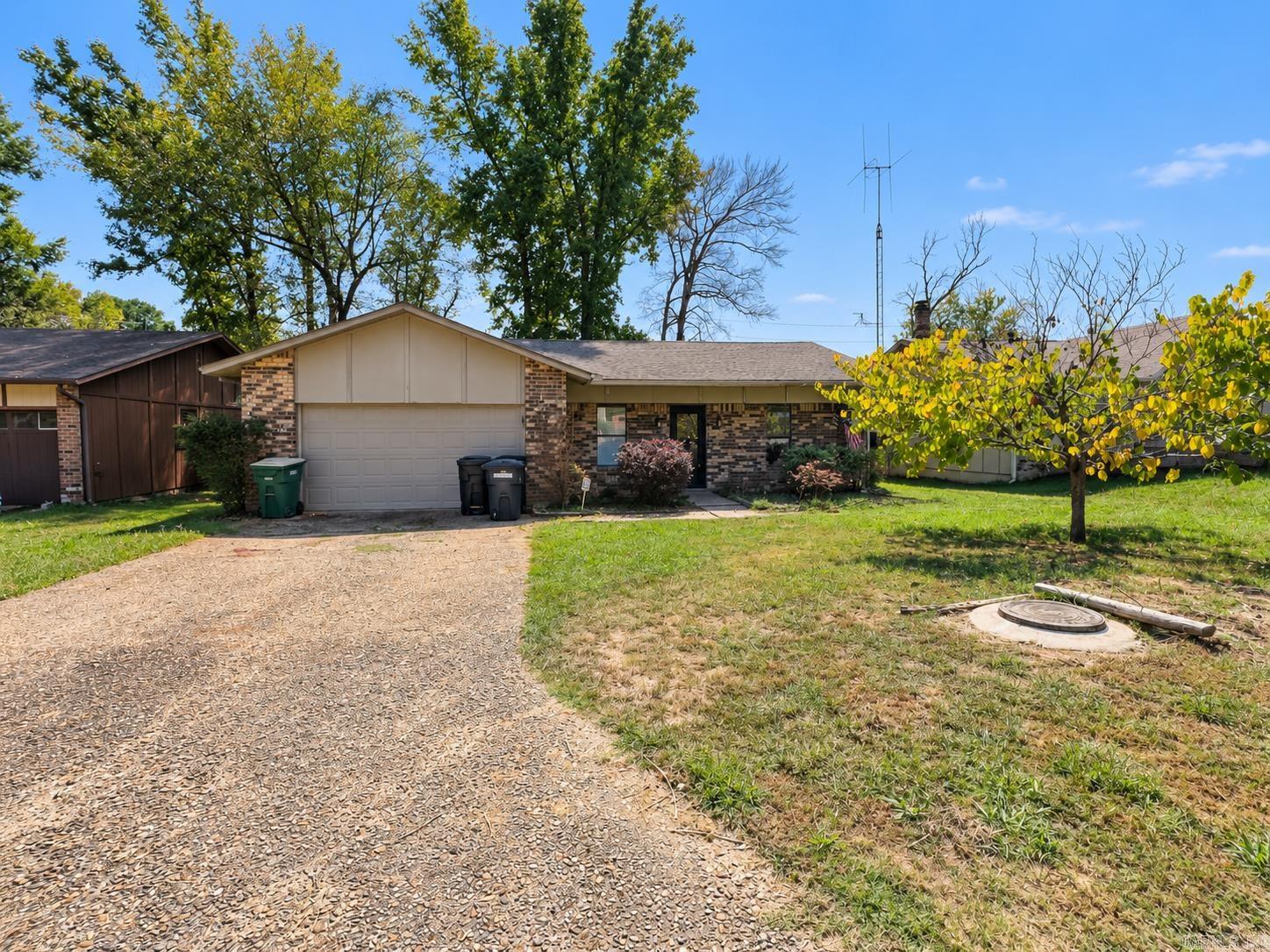 114 Gravel Lane Property Photo 1