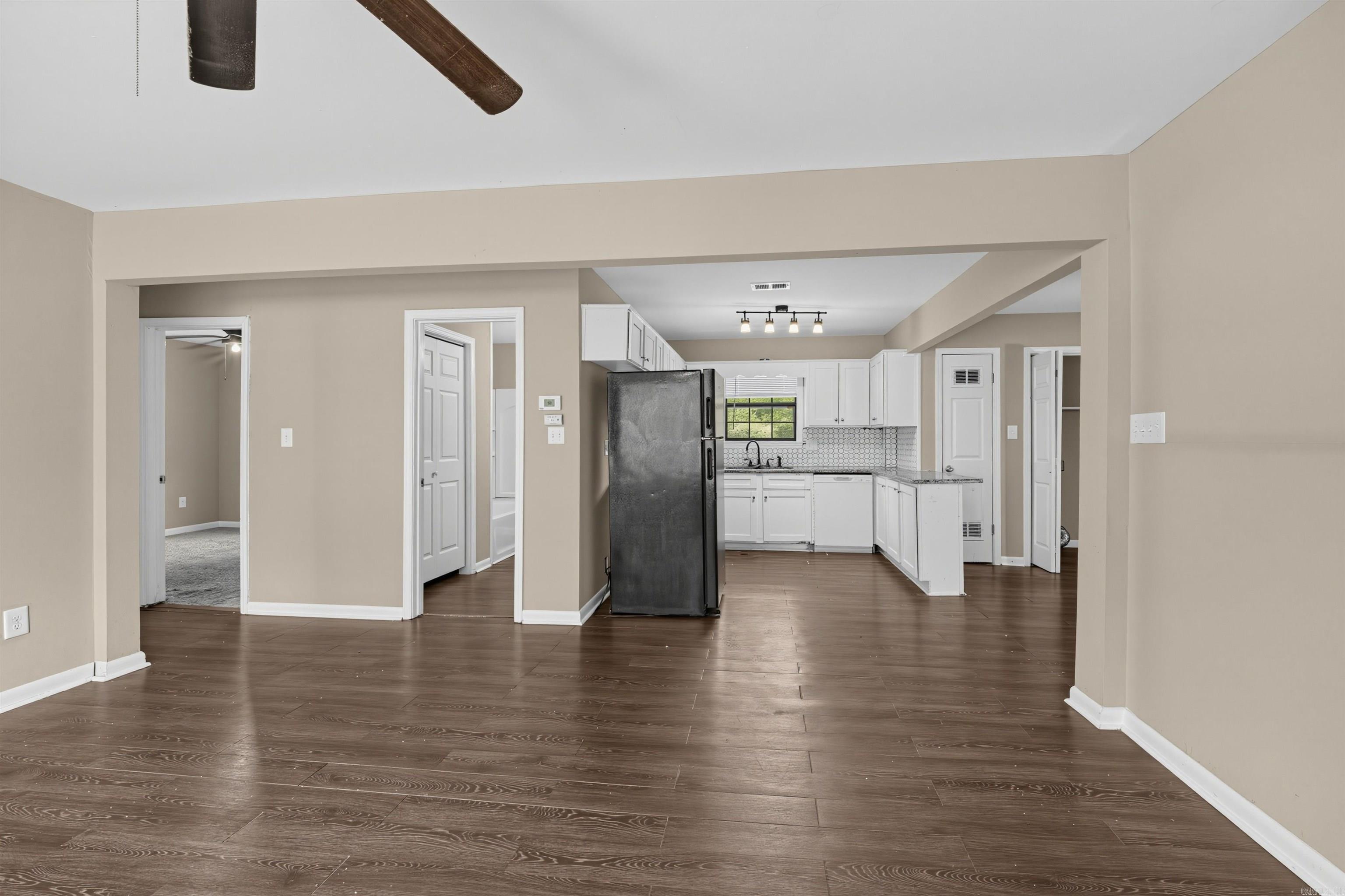 7306 Redwood Drive Property Photo 6