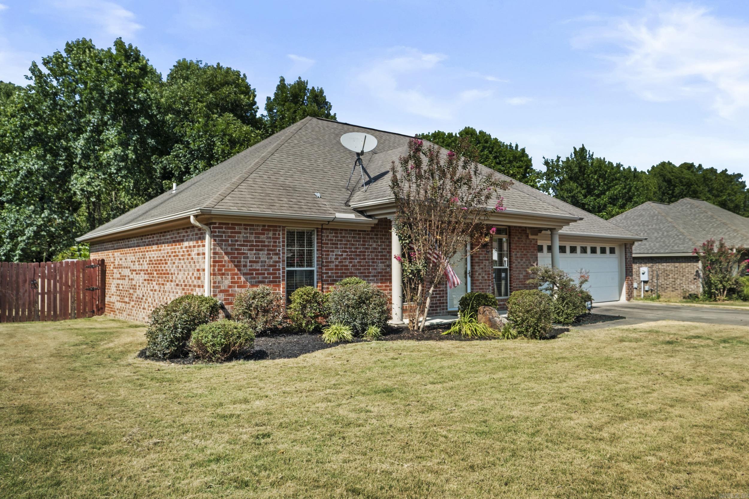 16 Gin Creek Drive Property Photo 2