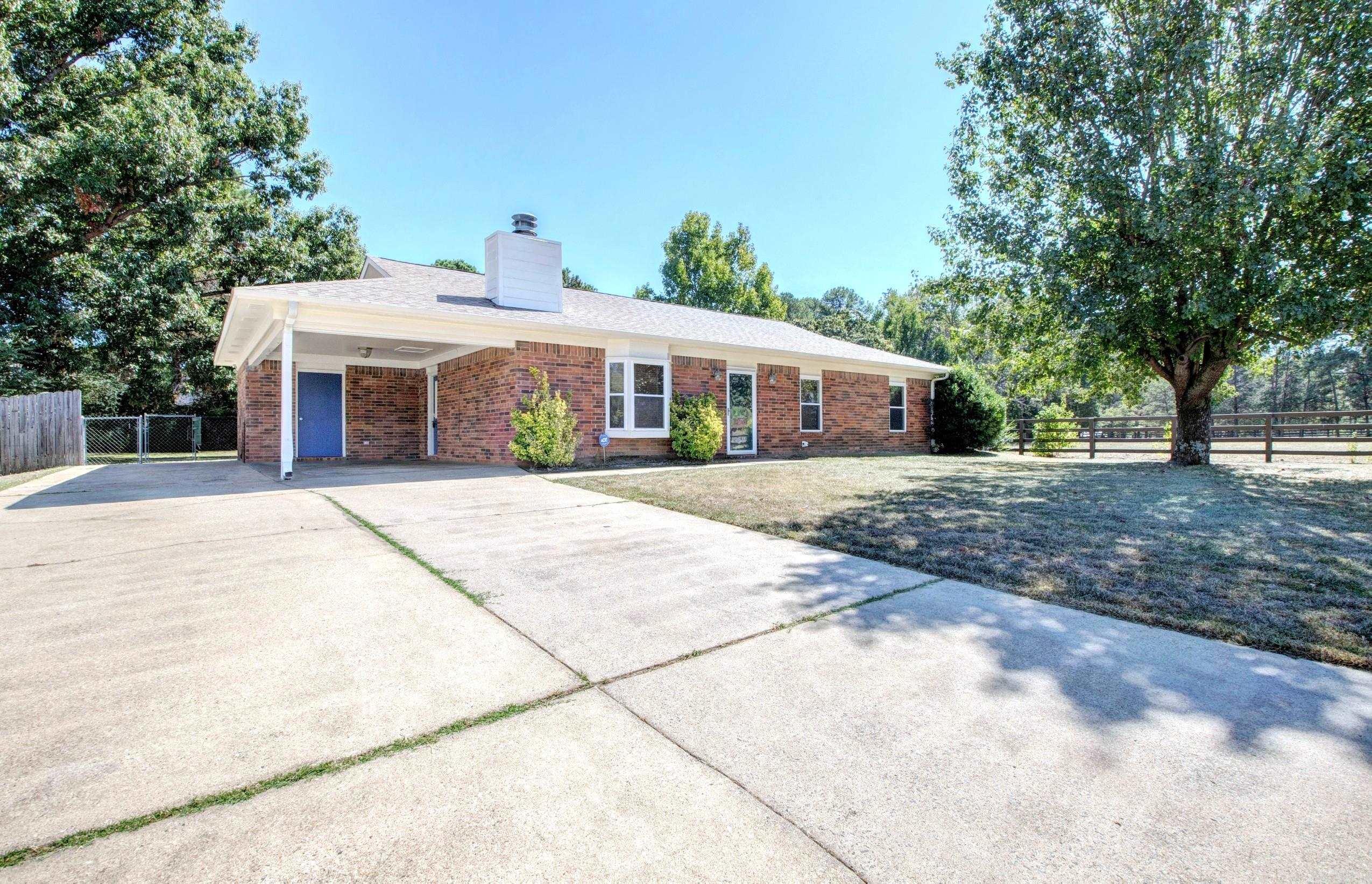 9 Old Orchard Drive Property Photo 3