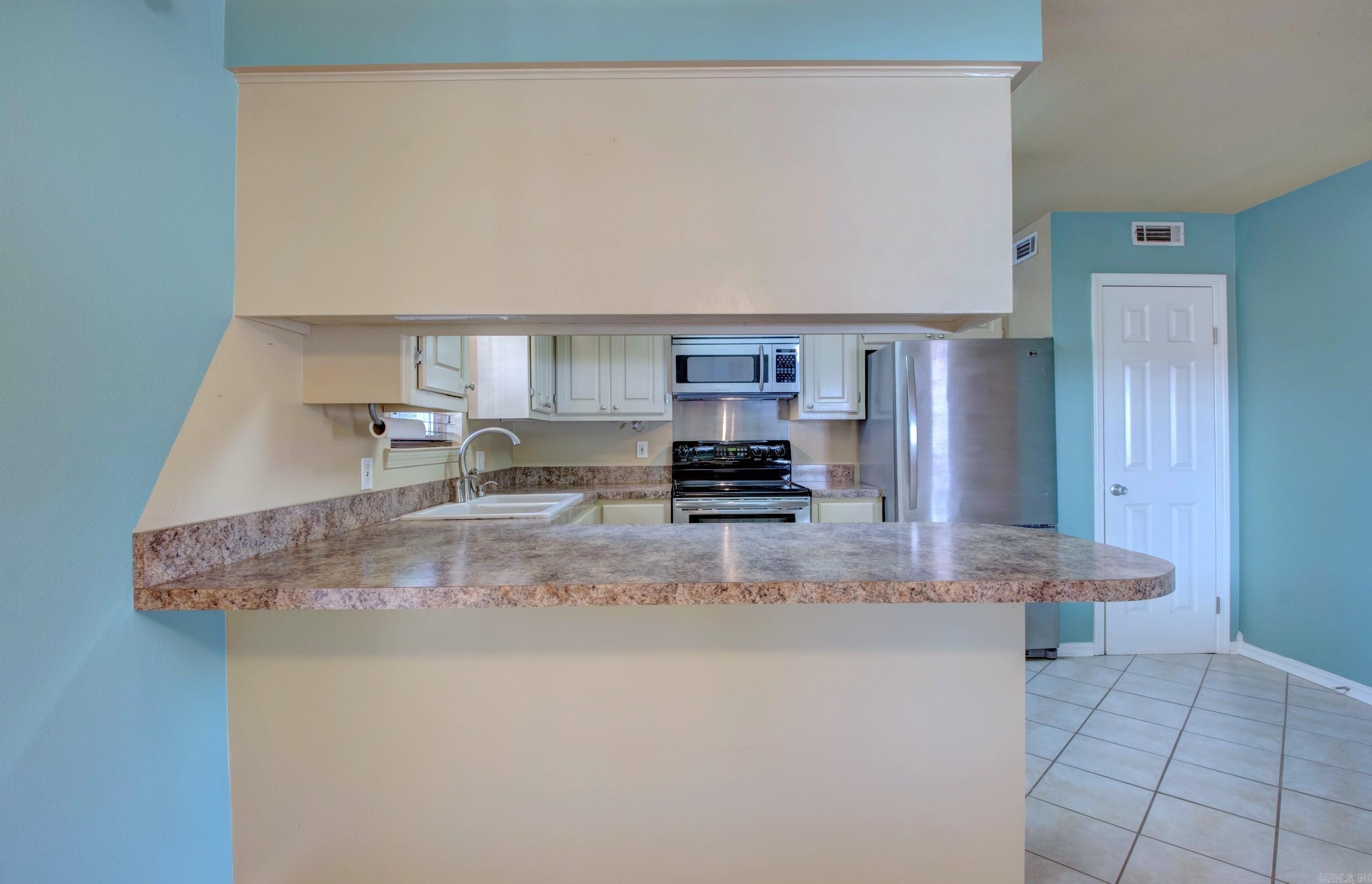 9 Old Orchard Drive Property Photo 12