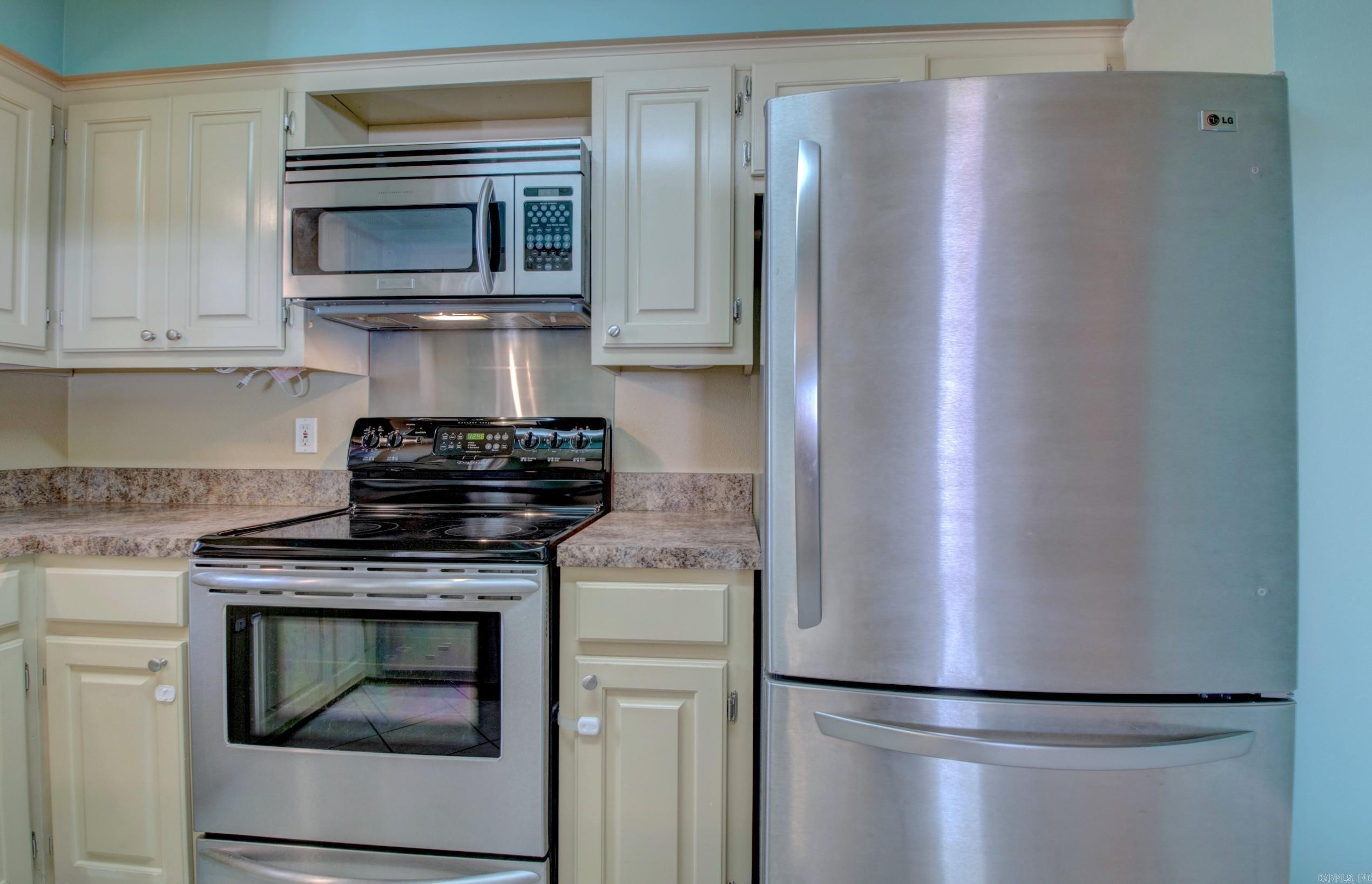 9 Old Orchard Drive Property Photo 16