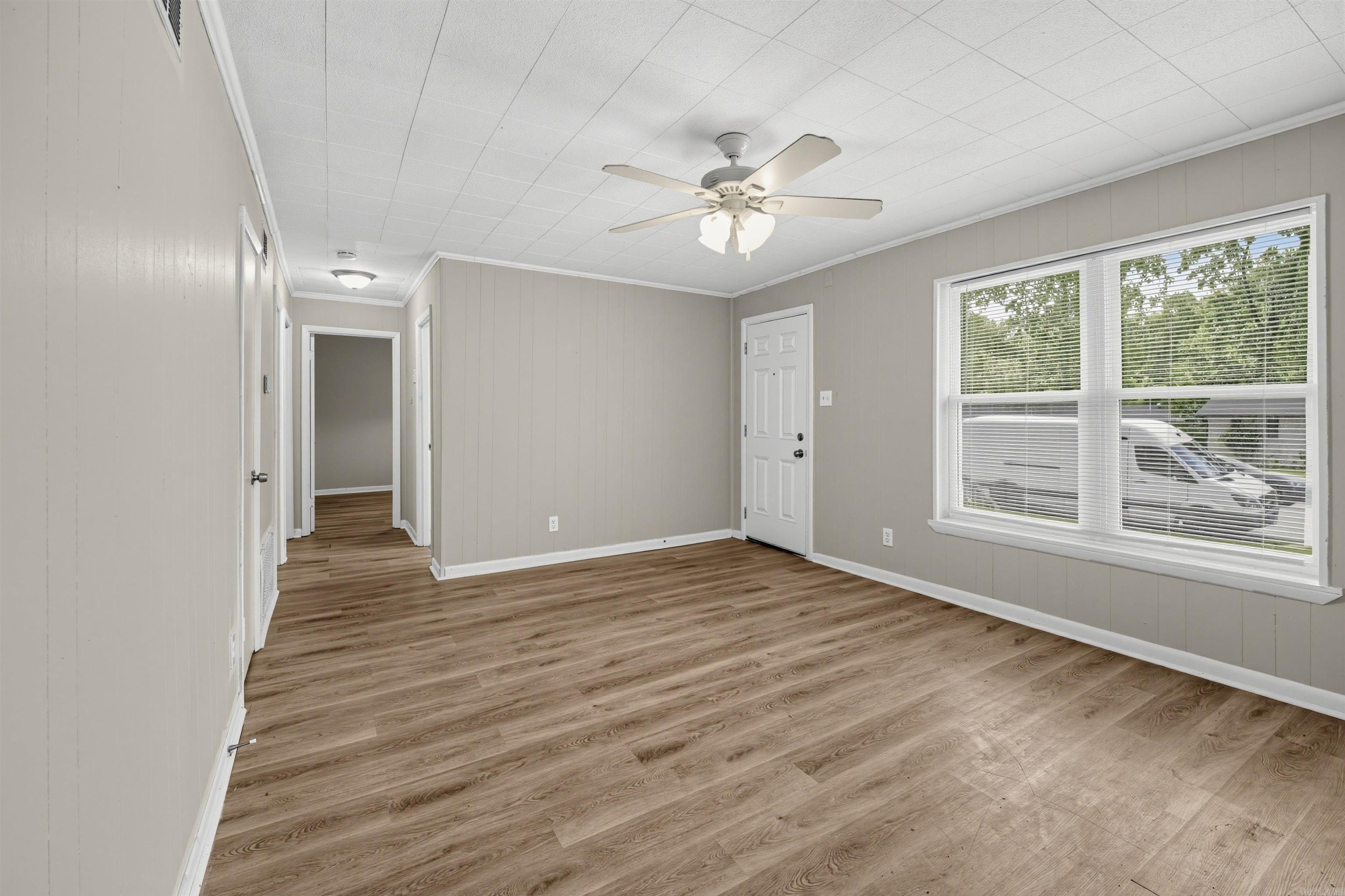 16 Sheffield Drive Property Photo 5