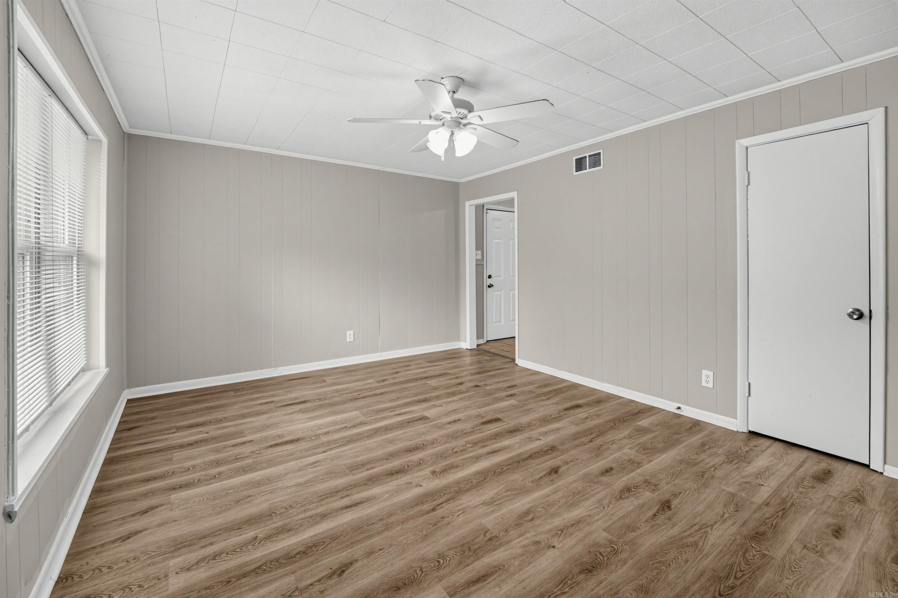 16 Sheffield Drive Property Photo 6