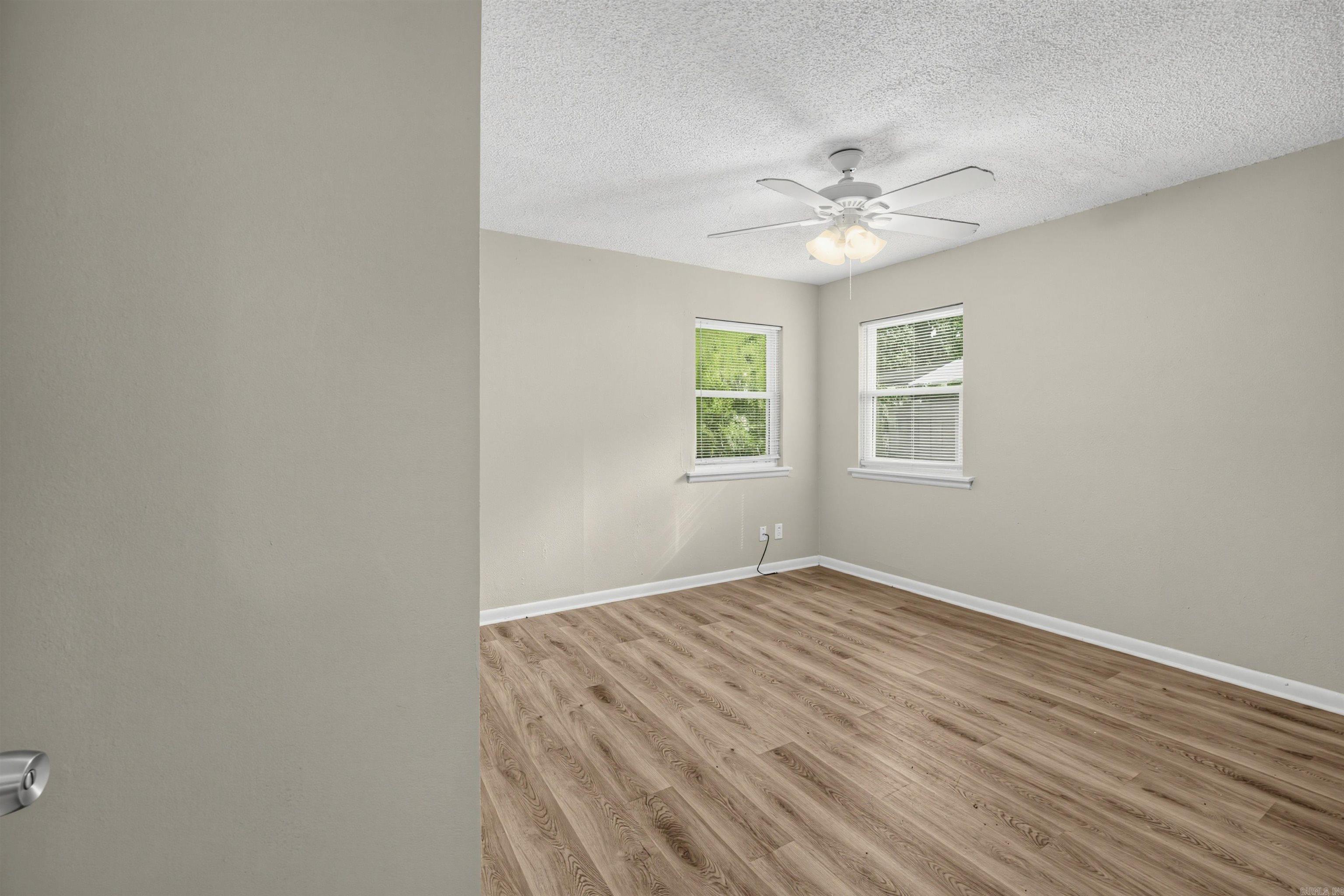16 Sheffield Drive Property Photo 14