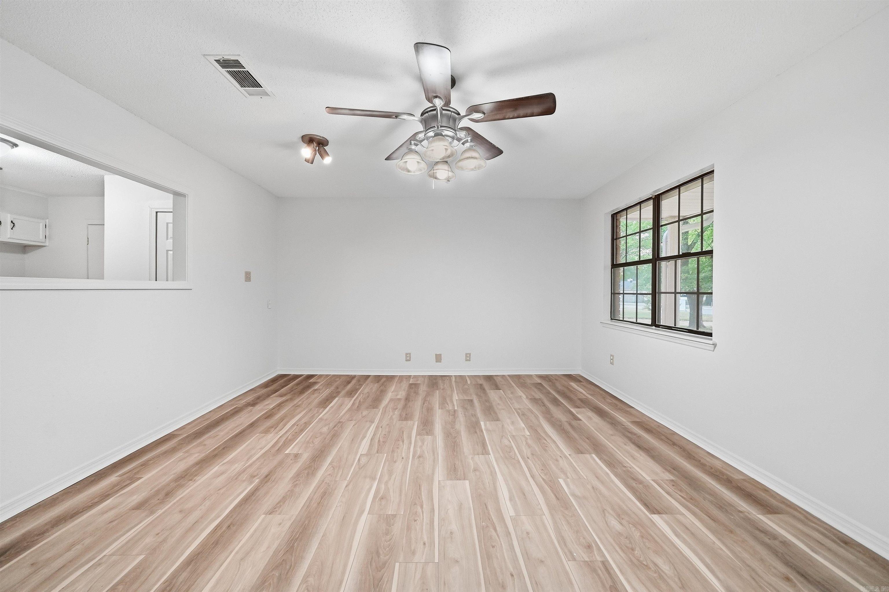 2301 Carywood Dr Property Photo 6