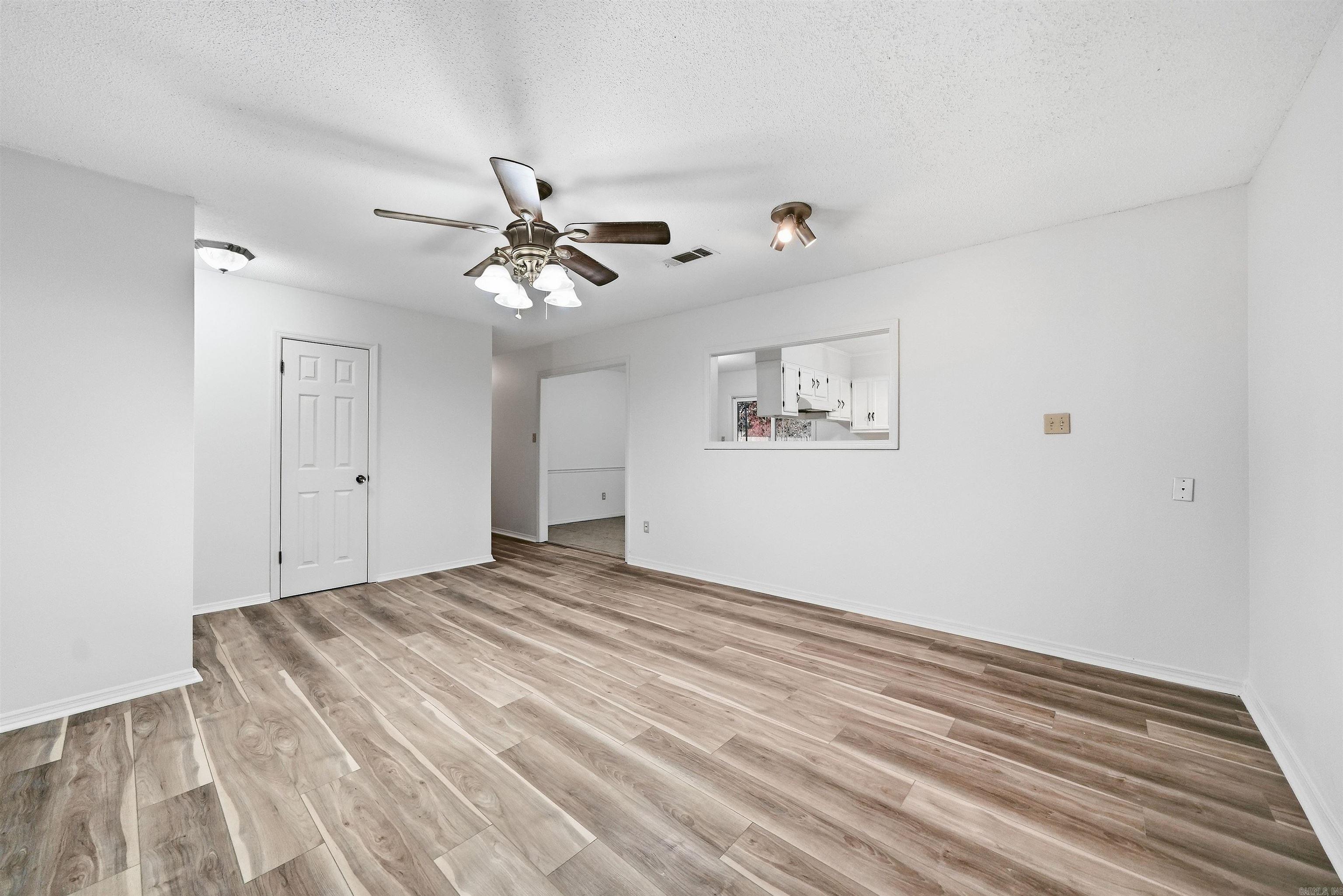 2301 Carywood Dr Property Photo 7
