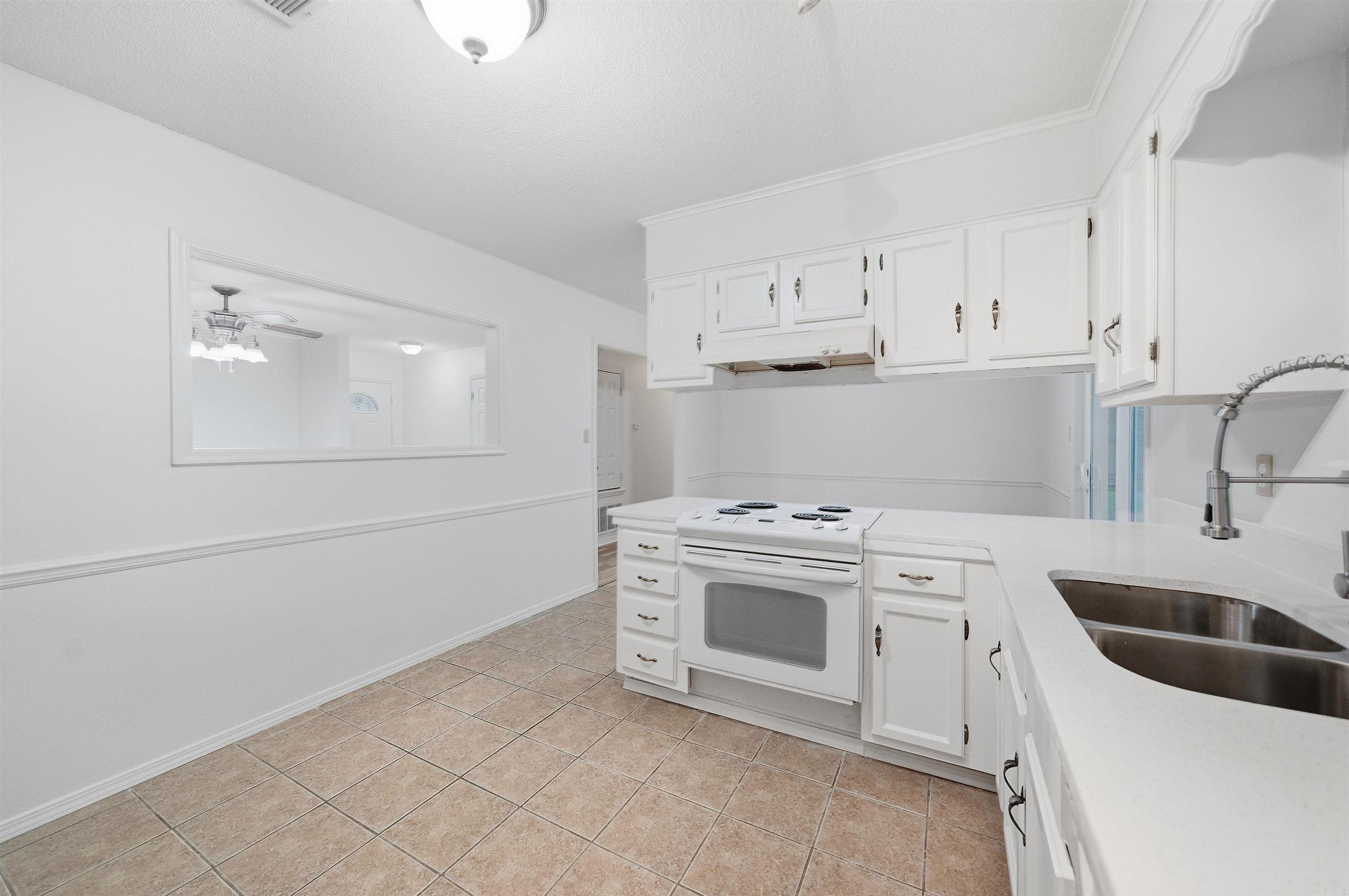 2301 Carywood Dr Property Photo 17
