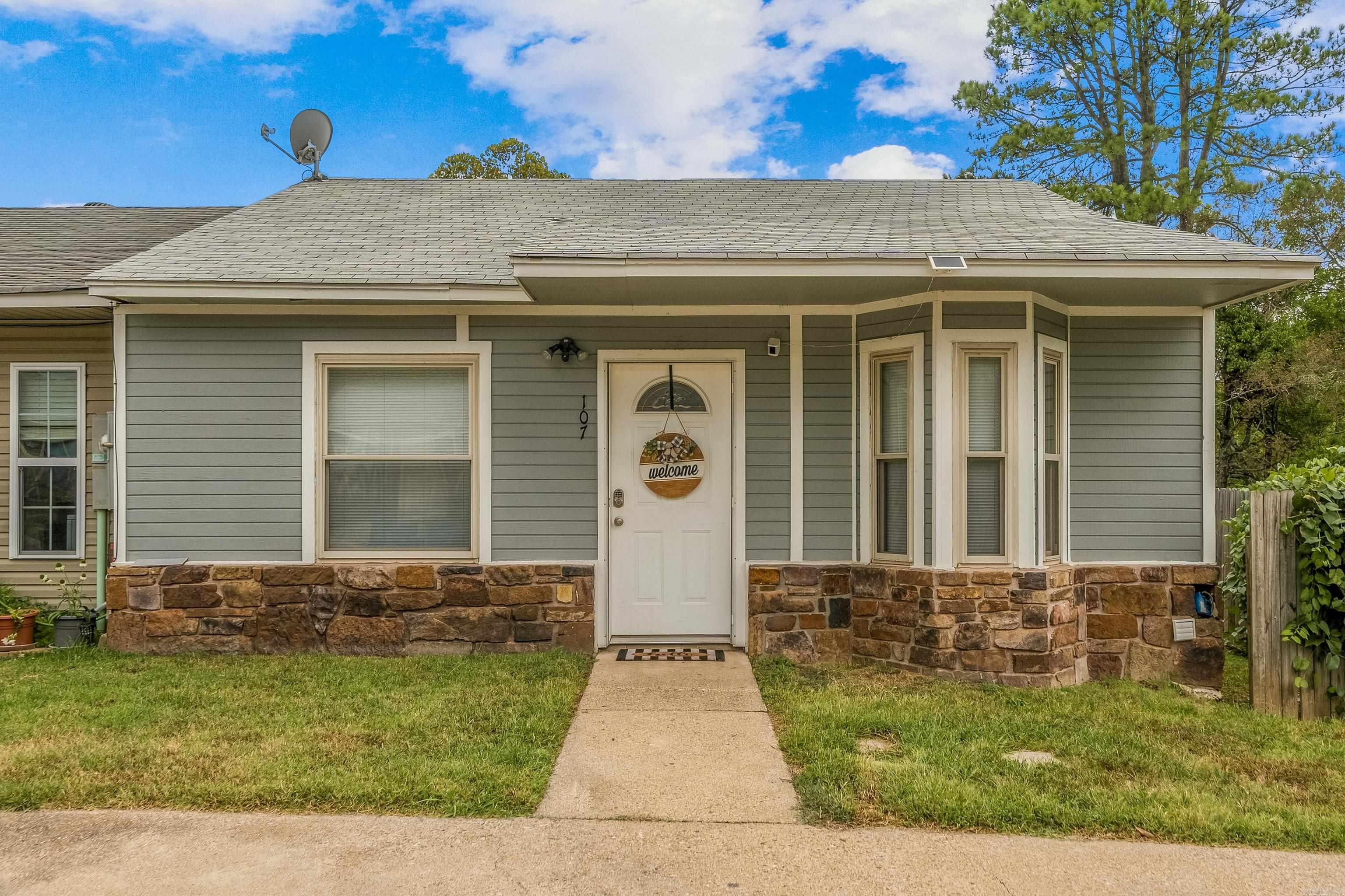 107 Chelle Street Property Photo 1