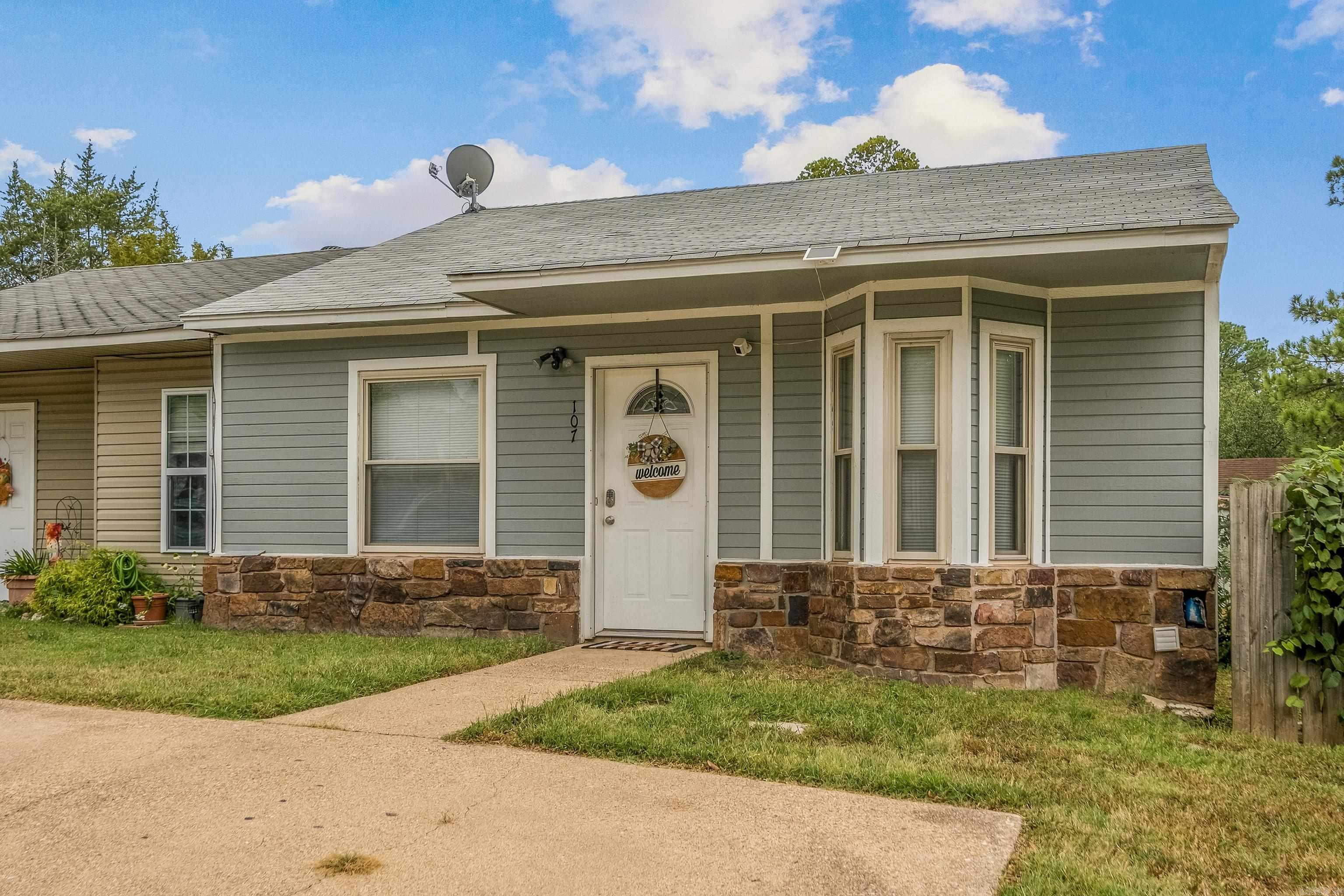 107 Chelle Street Property Photo 3