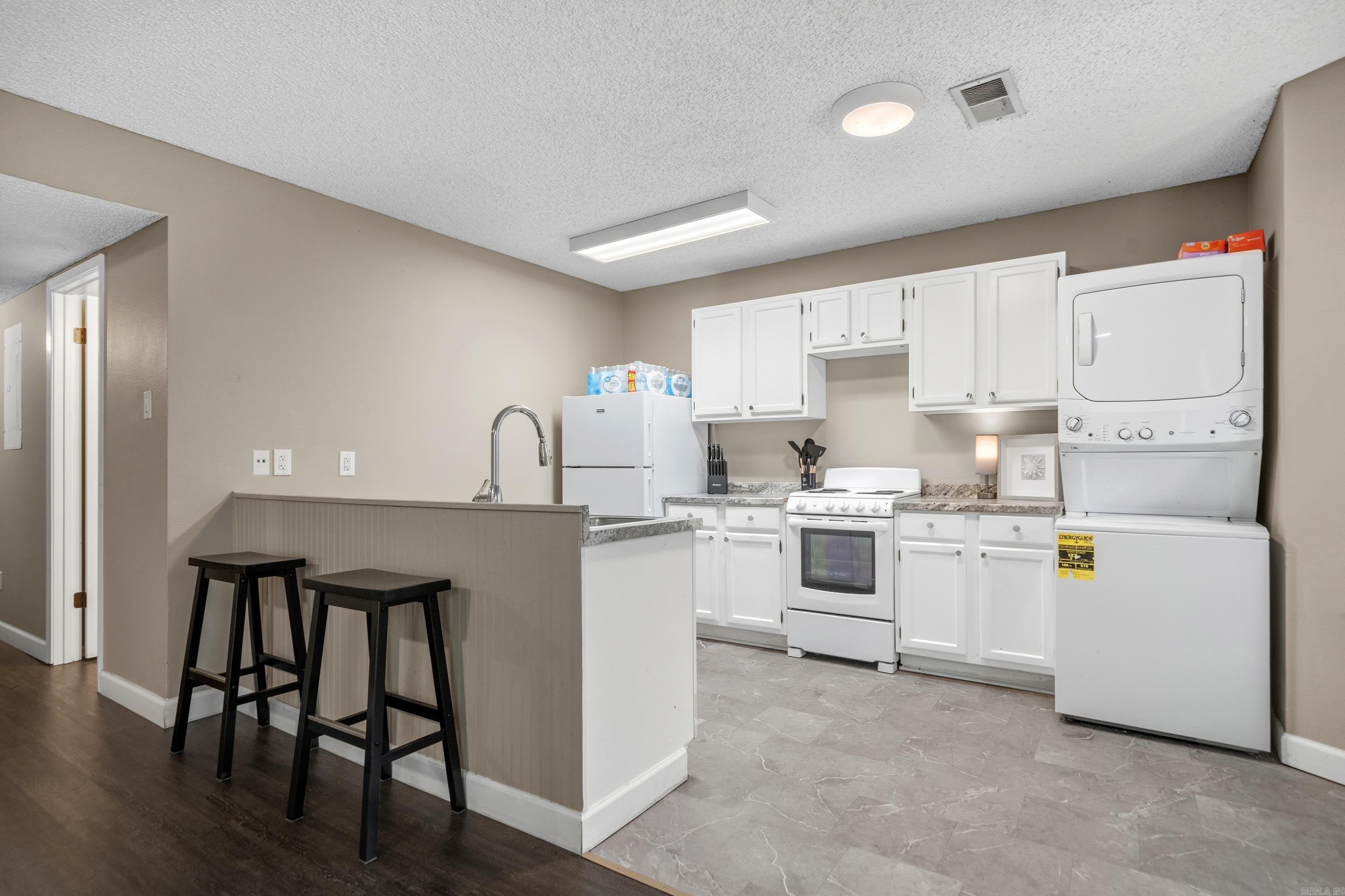 107 Chelle Street Property Photo 11