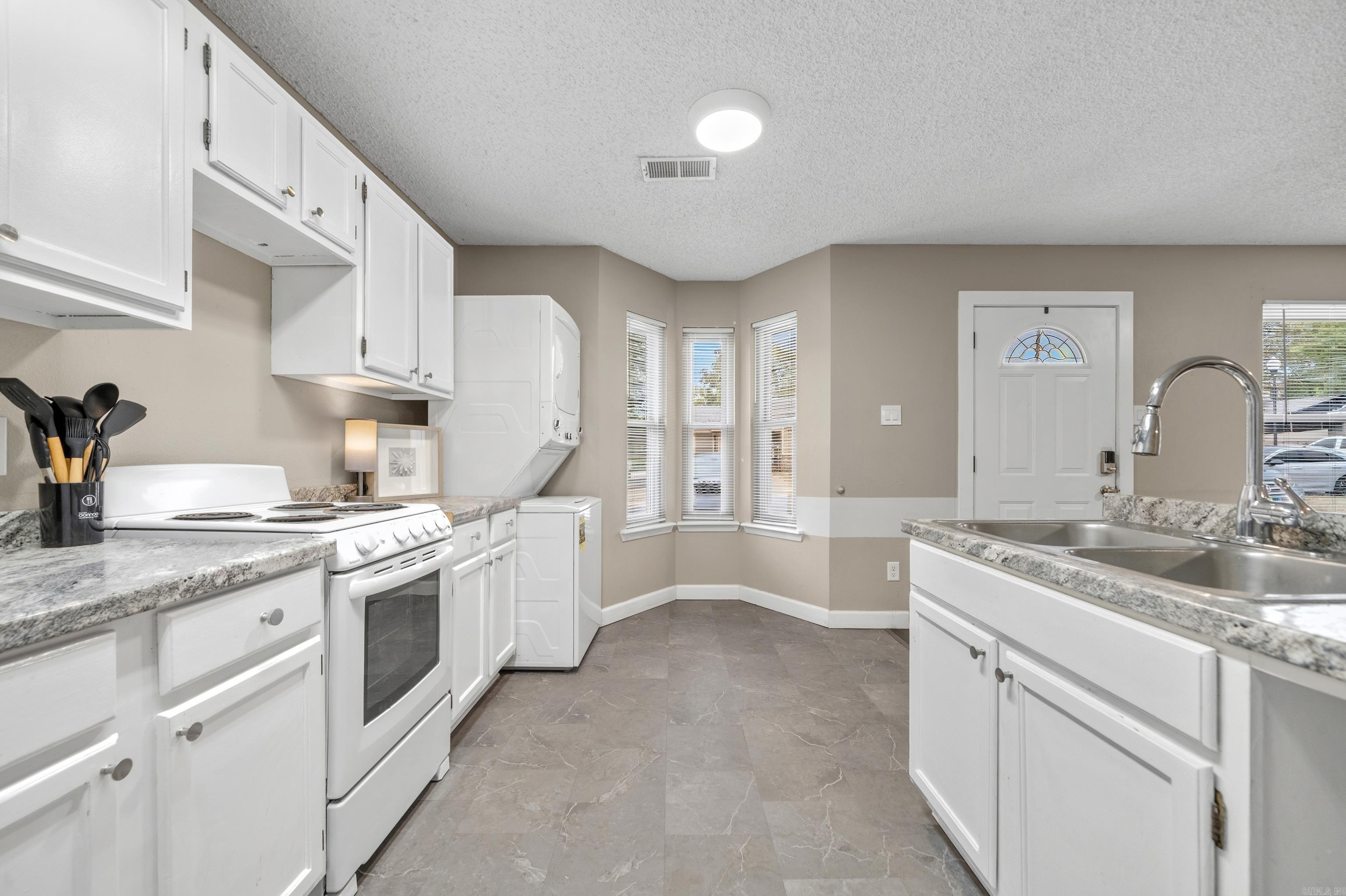 107 Chelle Street Property Photo 15